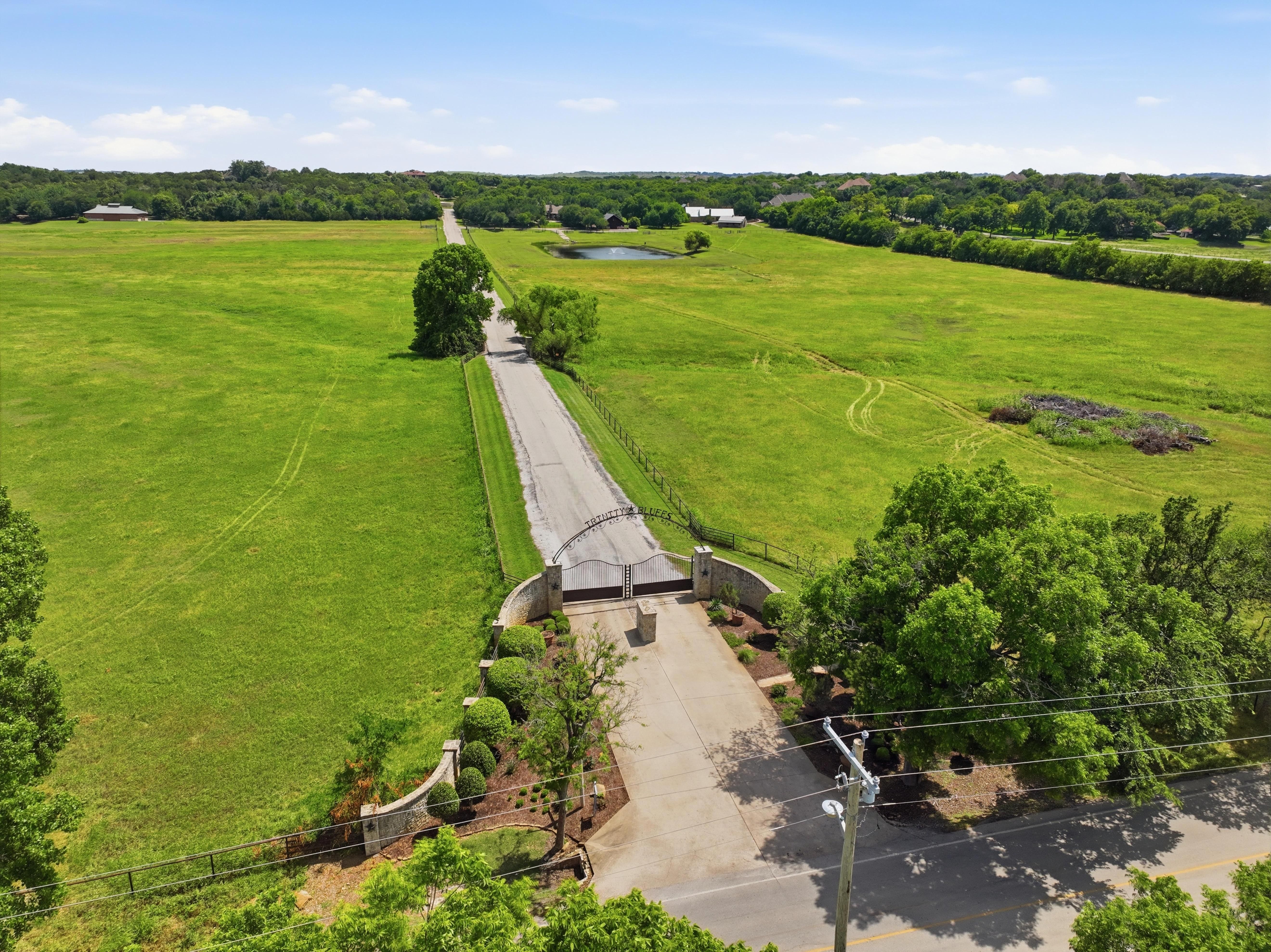  129 Trinity Bluffs, Aledo, TX, 76008 - 物件實景