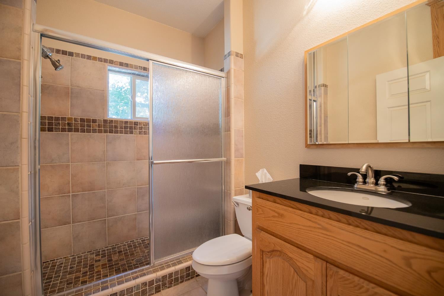 Arbuckle, California, 95912, United States, 3 Bedrooms Bedrooms, ,2 BathroomsBathrooms,Residential,For Sale,1991763