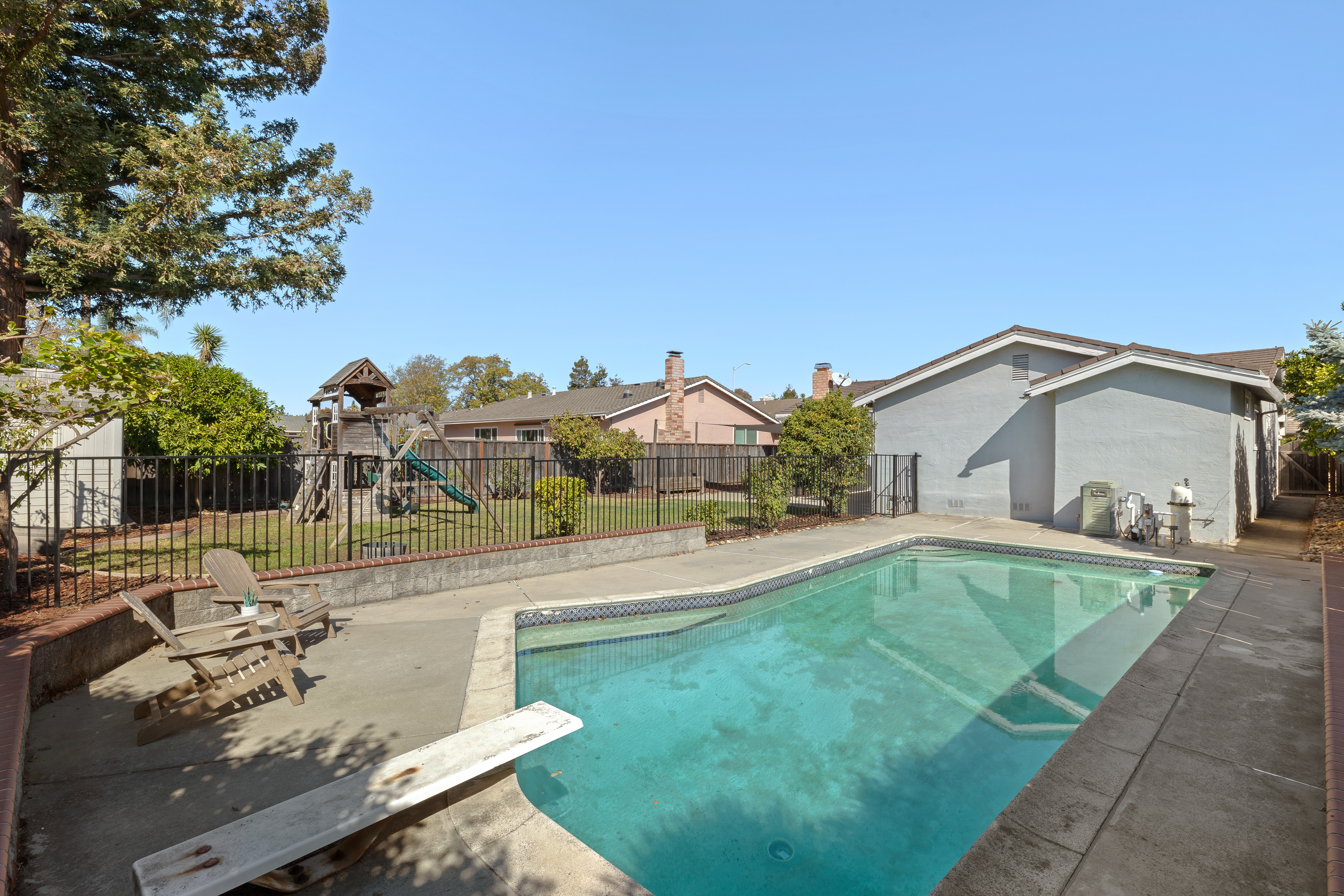  Move-In Ready Brookvale Gem on Premium Lot with Pool - 物件實景