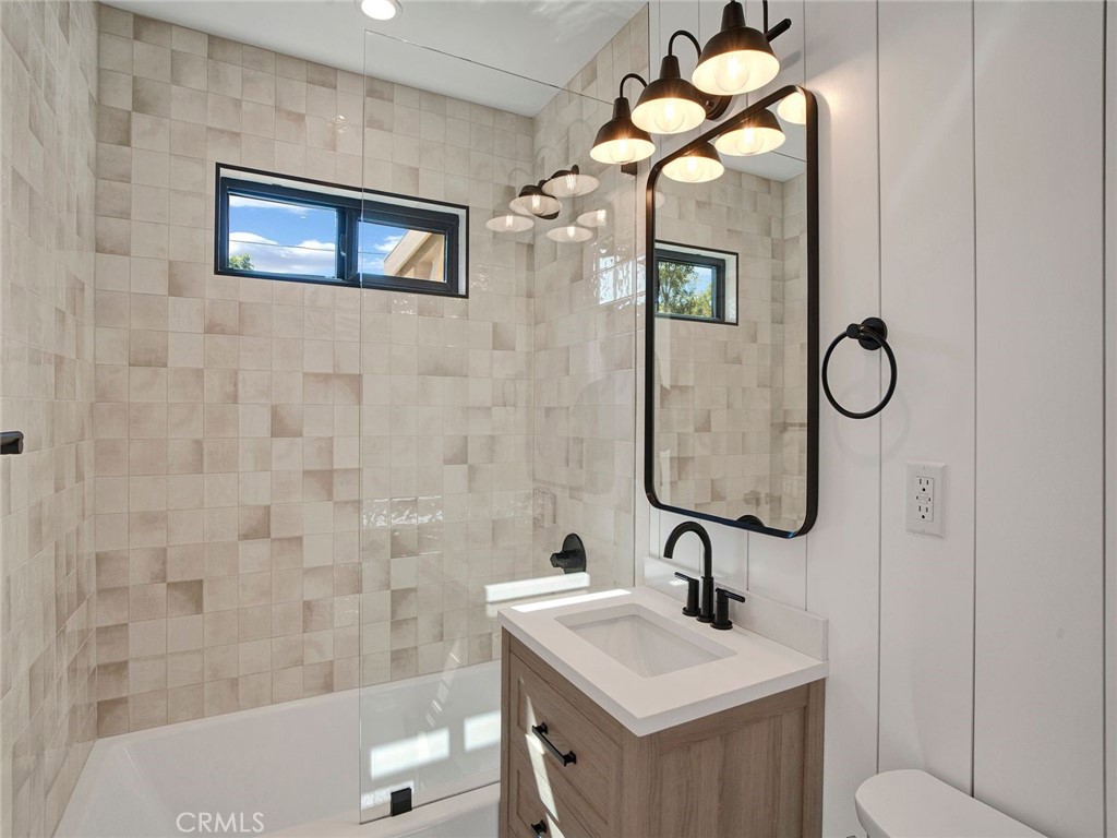 West Hills, California, 91307, United States, 4 Bedrooms Bedrooms, ,2 BathroomsBathrooms,Residential,For Sale,1994248