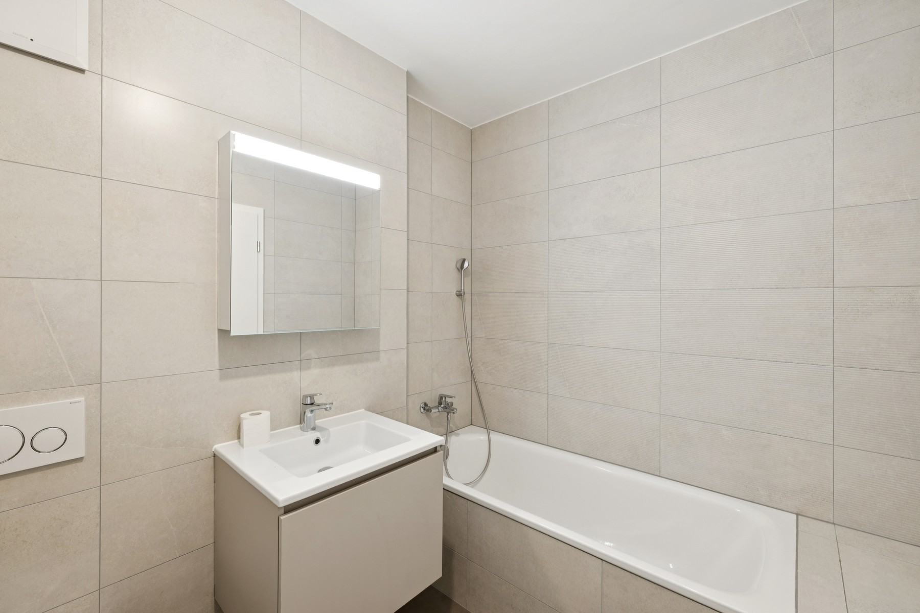  A lovely, bright 3.5-room apartment - 物件實景