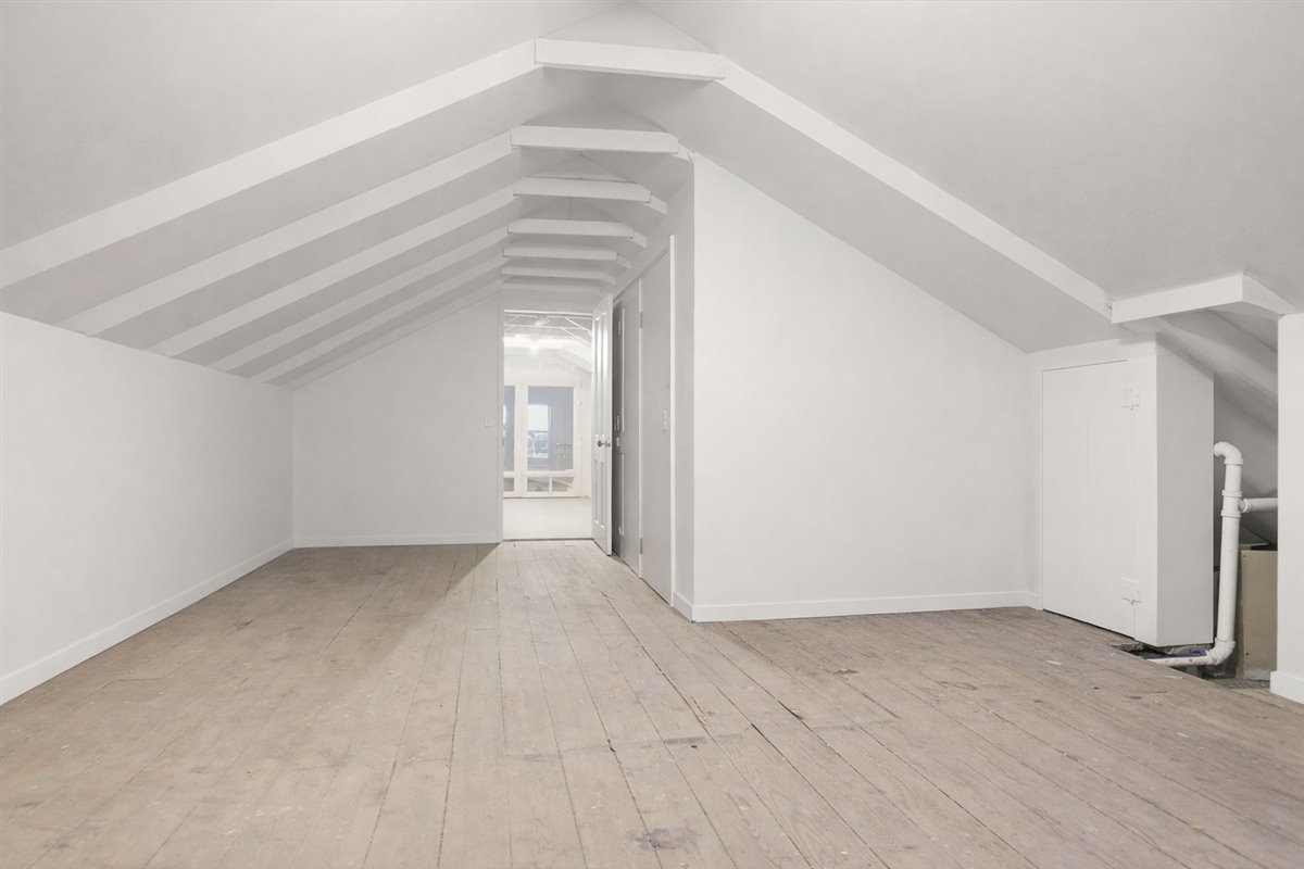 Newark, Illinois, 60541, United States, 3 Bedrooms Bedrooms, ,2 BathroomsBathrooms,Residential,For Sale,2006434