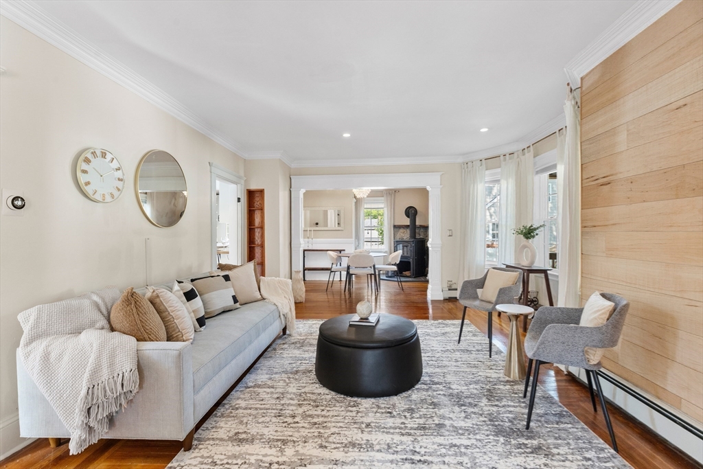 Malden, Massachusetts, 02148, United States, 5 Bedrooms Bedrooms, ,5 BathroomsBathrooms,Residential,For Sale,1984195