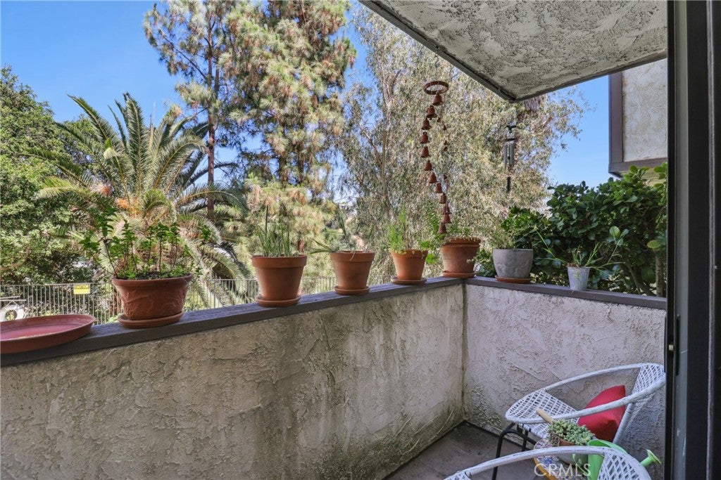 Los Angeles, California, 90041, United States, 3 Bedrooms Bedrooms, ,3 BathroomsBathrooms,Residential,For Sale,1882423