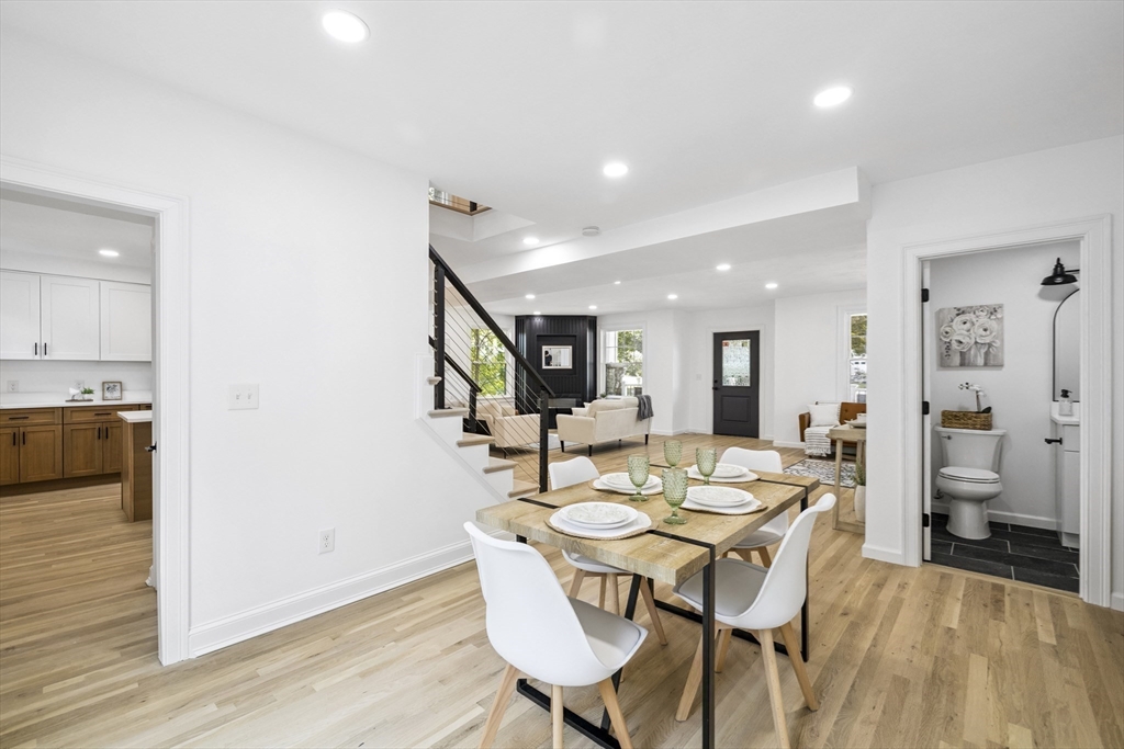 Shrewsbury, Massachusetts, 01545, United States, 3 Bedrooms Bedrooms, ,3 BathroomsBathrooms,Residential,For Sale,1907177