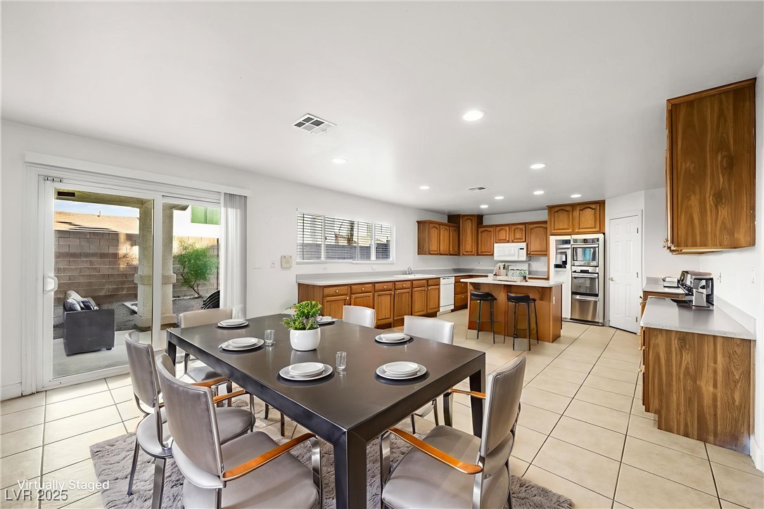 Las Vegas, Nevada, 89113, United States, 4 Bedrooms Bedrooms, ,3 BathroomsBathrooms,Residential,For Sale,2002907