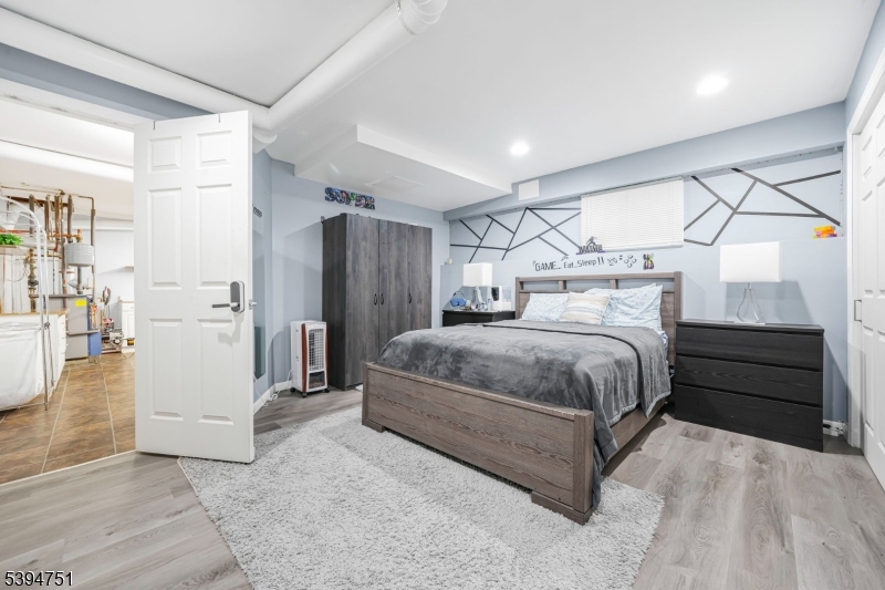 Jefferson Twp., New Jersey, 07849, United States, 3 Bedrooms Bedrooms, ,2 BathroomsBathrooms,Residential,For Sale,1993469