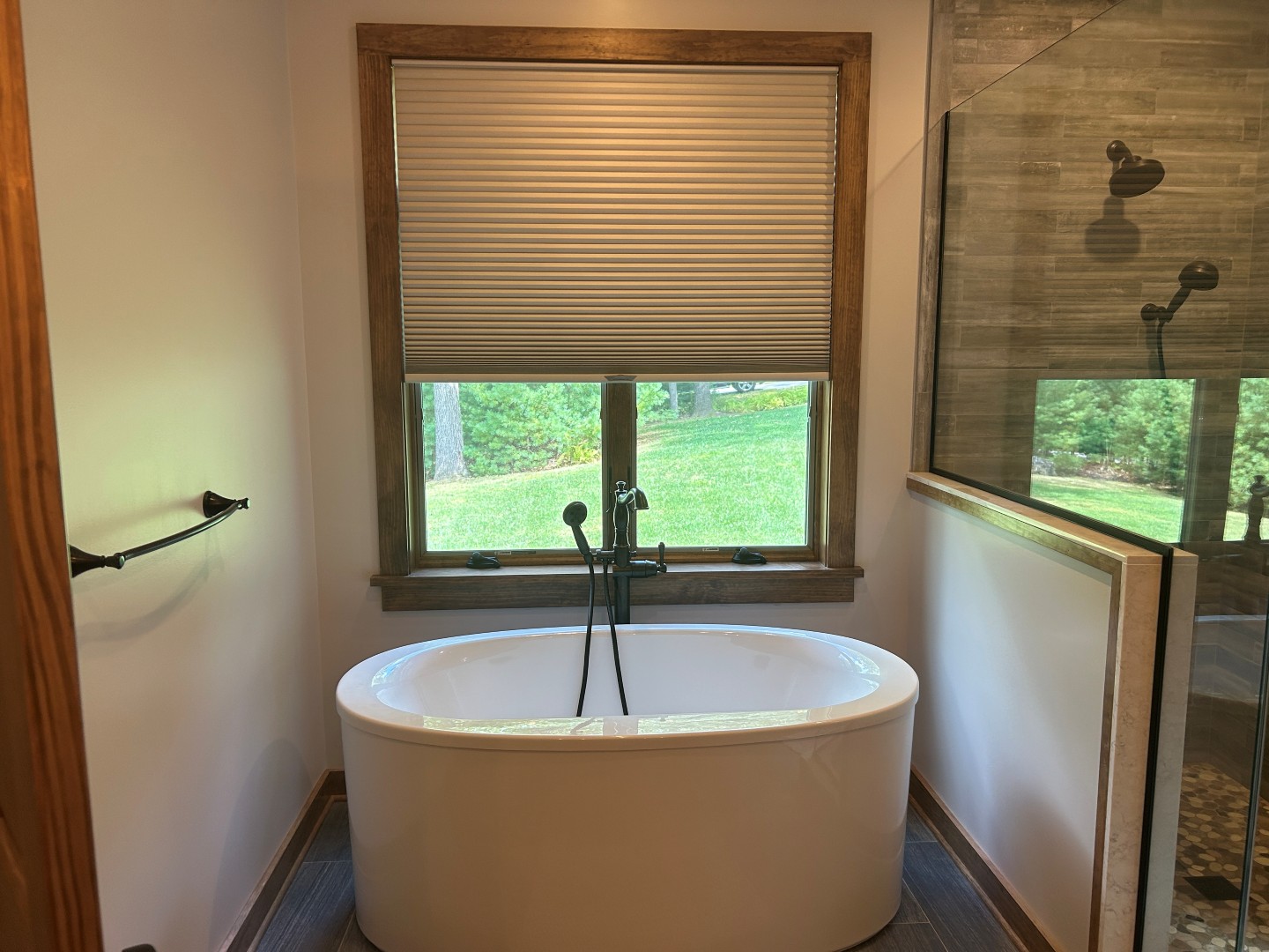 Paupack, Pennsylvania, 18451, United States, 5 Bedrooms Bedrooms, ,4 BathroomsBathrooms,Residential,For Sale,1941023