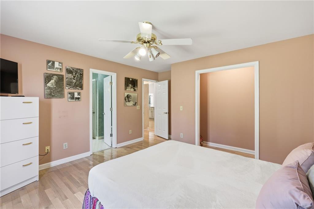 Buford, Georgia, 30518, United States, 4 Bedrooms Bedrooms, ,4 BathroomsBathrooms,Residential,For Sale,1986325