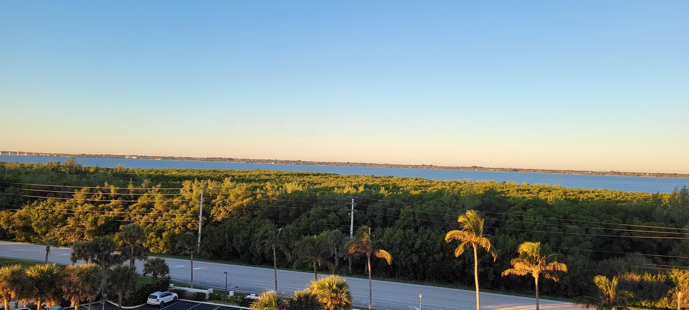 Jensen Beach, Florida, 34957, United States, 2 Bedrooms Bedrooms, ,2 BathroomsBathrooms,Residential,For Sale,1974011