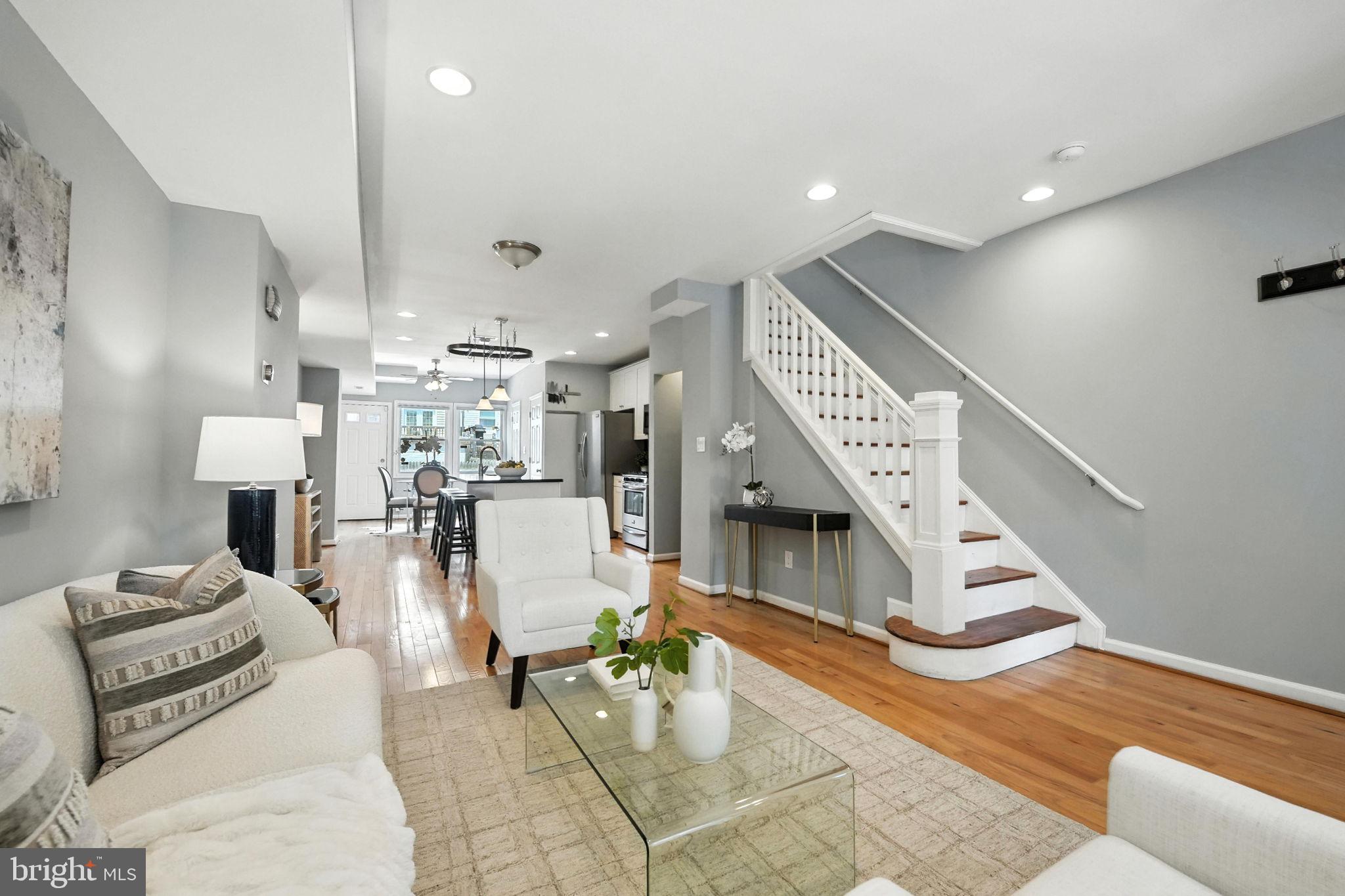 Washington, District of Columbia, 20002, United States, 4 Bedrooms Bedrooms, ,4 BathroomsBathrooms,Residential,For Sale,2000115