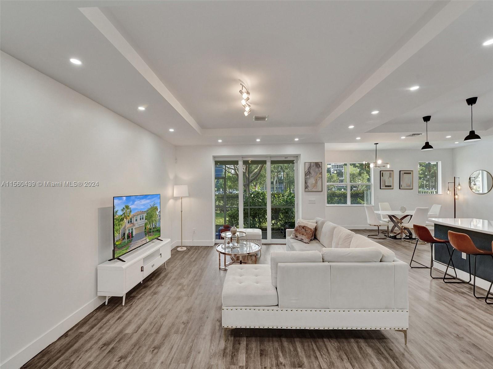 4334 Large Leaf Ln, Hollywood, Florida, 33021, United States, 6 Bedrooms Bedrooms, ,4 BathroomsBathrooms,Residential,For Sale,4334 Large Leaf Ln,1500872