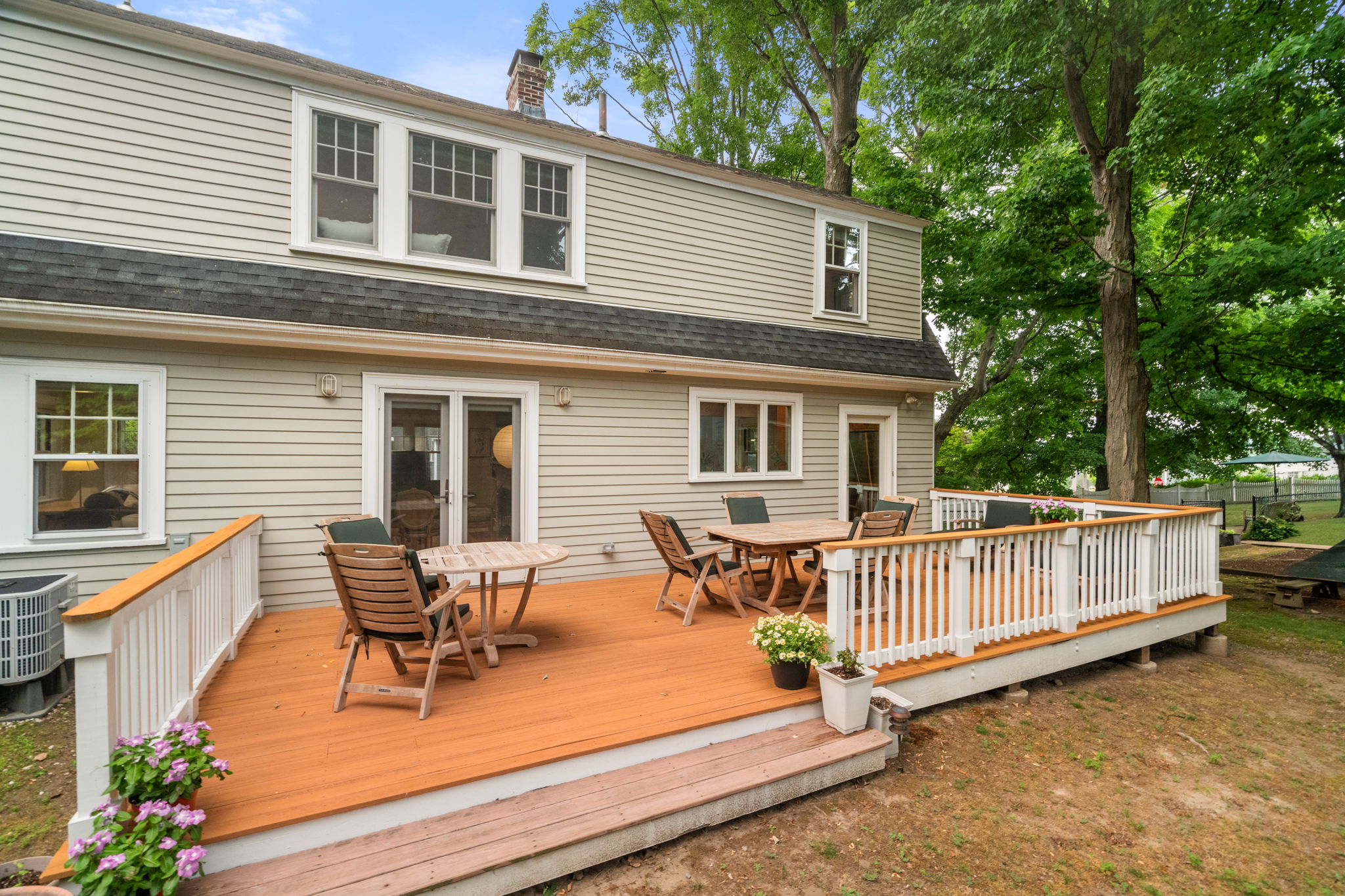  16 Lewis Street, Newton, MA, 02458 - 物件實景