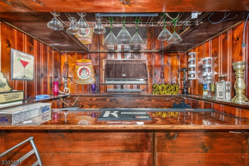 Belleville Twp., New Jersey, 07109, United States, 8 Bedrooms Bedrooms, ,3 BathroomsBathrooms,Residential,For Sale,1989037