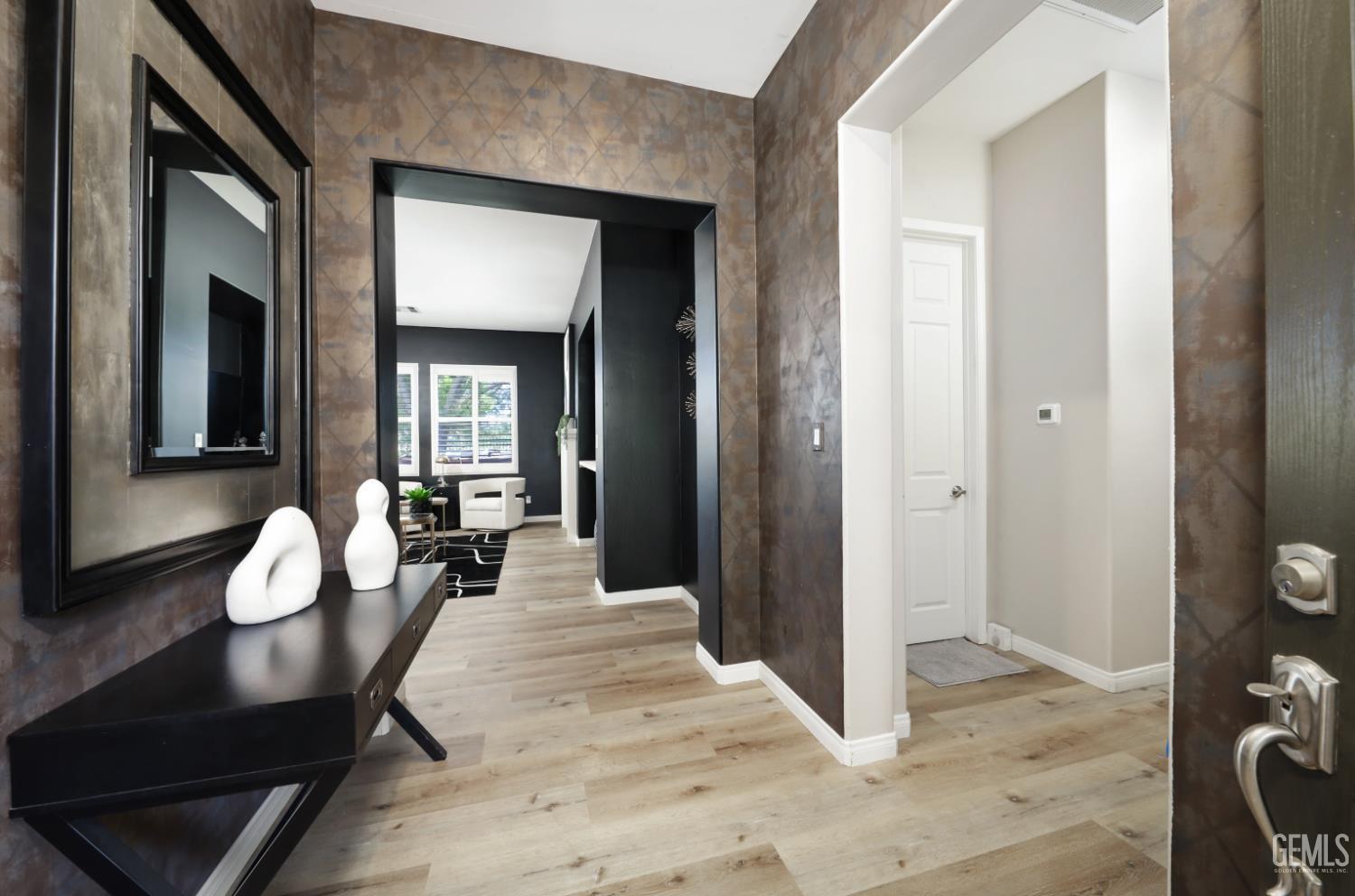 Bakersfield, California, 93312, United States, 3 Bedrooms Bedrooms, ,2 BathroomsBathrooms,Residential,For Sale,1987414