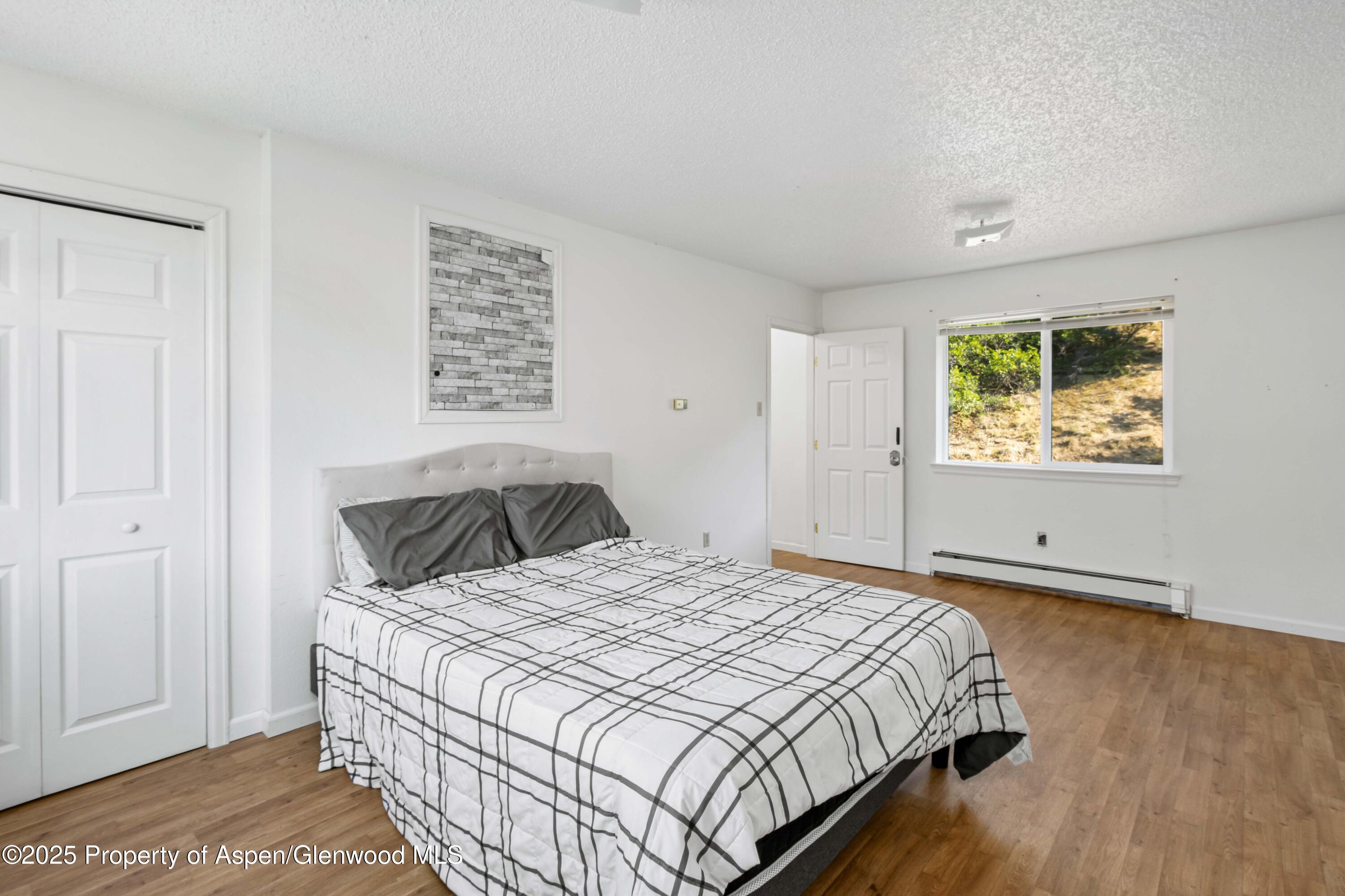 Glenwood Springs, Colorado, 81601, United States, 3 Bedrooms Bedrooms, ,3 BathroomsBathrooms,Residential,For Sale,1941964