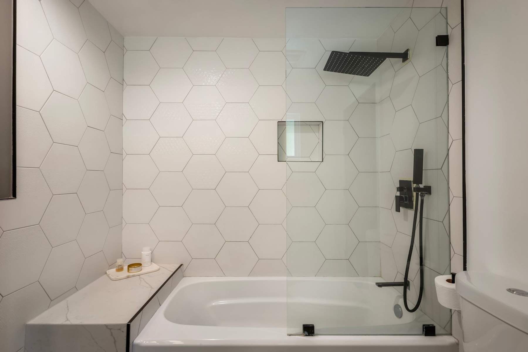  3991 Prospect Avenue - 物件實景