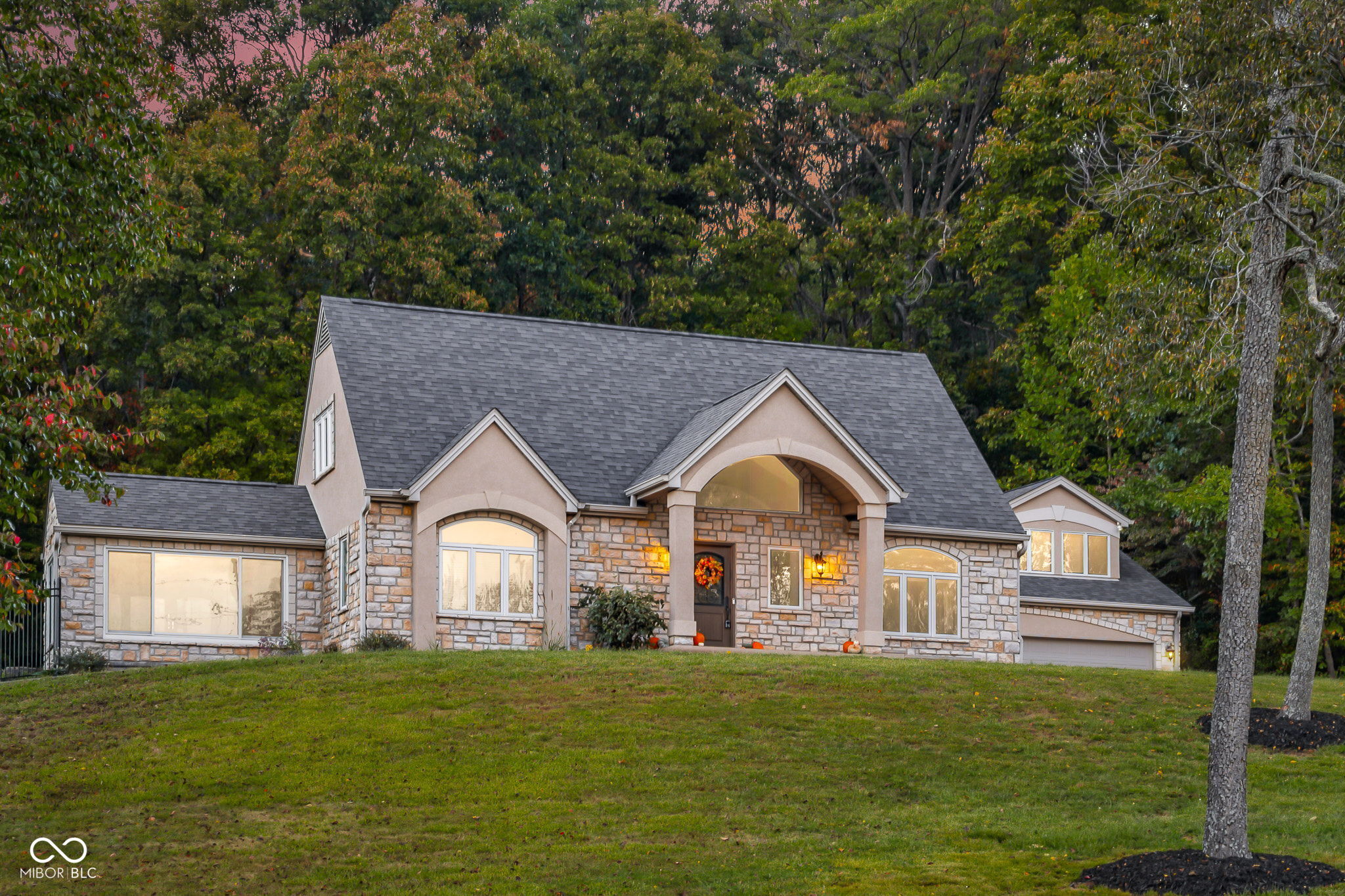 Columbus, Indiana, 47201, United States, 5 Bedrooms Bedrooms, ,6 BathroomsBathrooms,Residential,For Sale,1982008