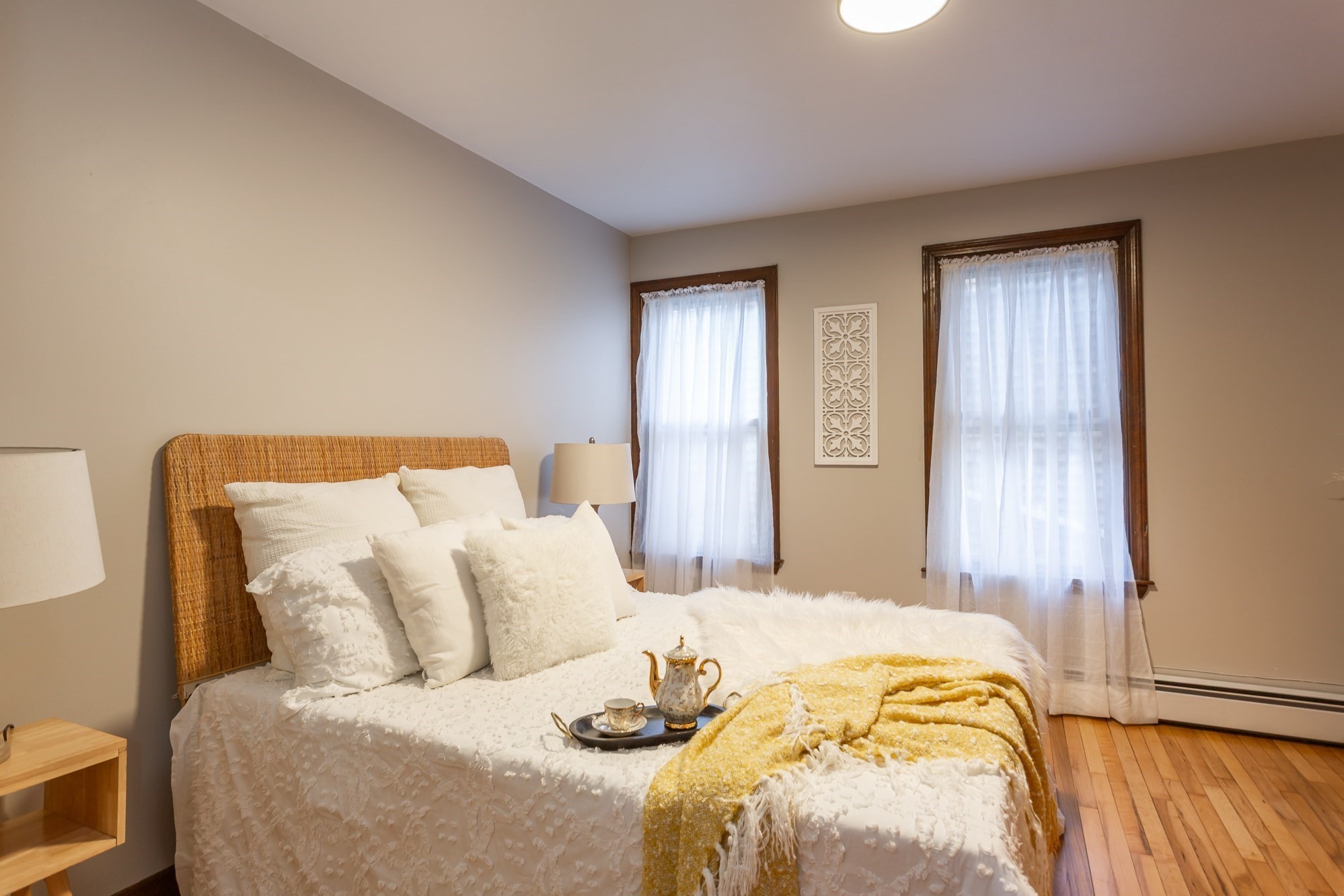 New Bedford, Massachusetts, 02744, United States, 7 Bedrooms Bedrooms, ,2 BathroomsBathrooms,Residential,For Sale,2012325