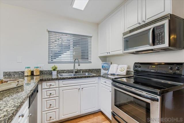 San Diego, California, 92127, United States, 2 Bedrooms Bedrooms, ,2 BathroomsBathrooms,Residential,For Sale,1935836
