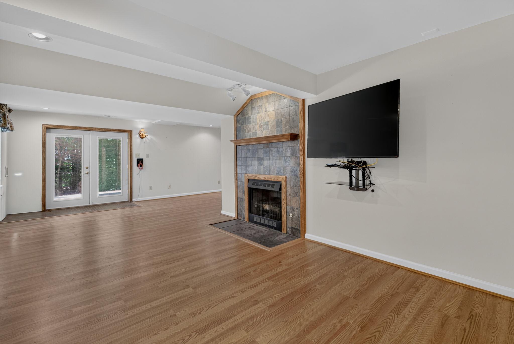  12154 Darnley Road, Woodbridge, VA, 22192 - 物件實景