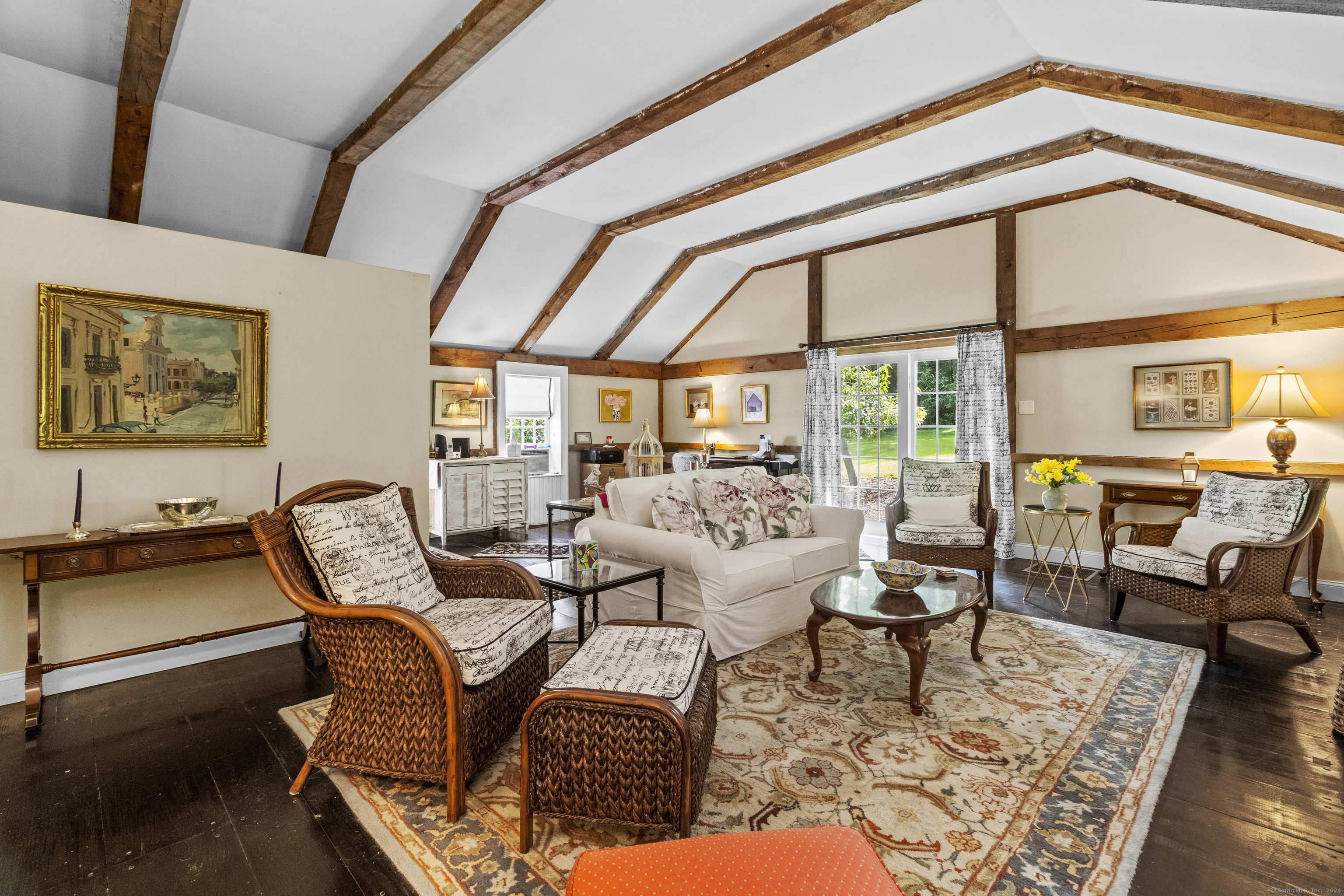 Newtown, Connecticut, 06482, United States, 3 Bedrooms Bedrooms, ,2 BathroomsBathrooms,Residential,For Sale,1828428