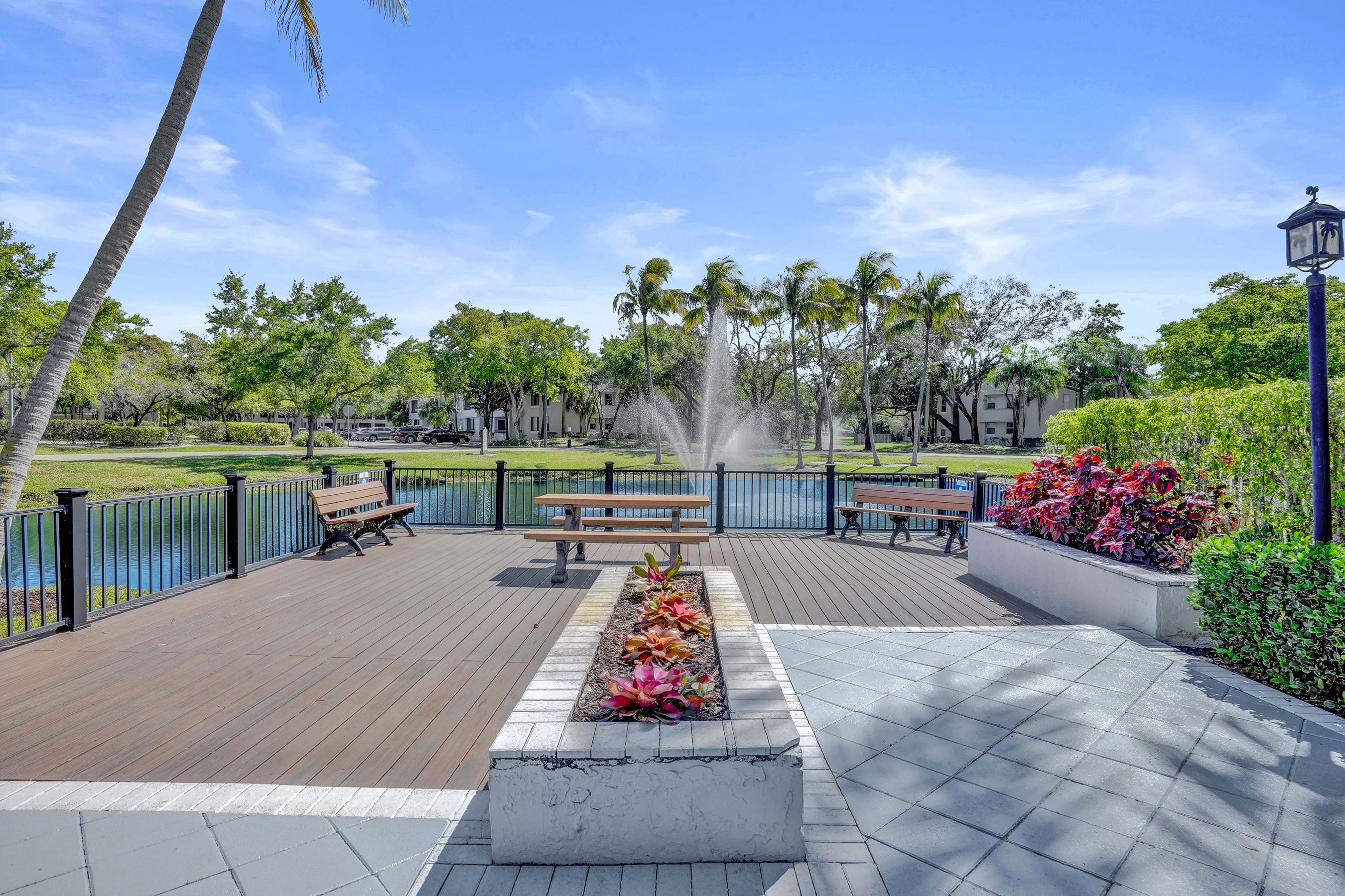  801 Lyons Road, Coconut Creek, FL, 33063 - 物件實景