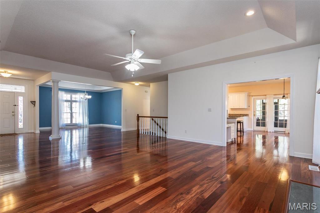 Glen Carbon, Illinois, 62034, United States, 3 Bedrooms Bedrooms, ,4 BathroomsBathrooms,Residential,For Sale,1840876