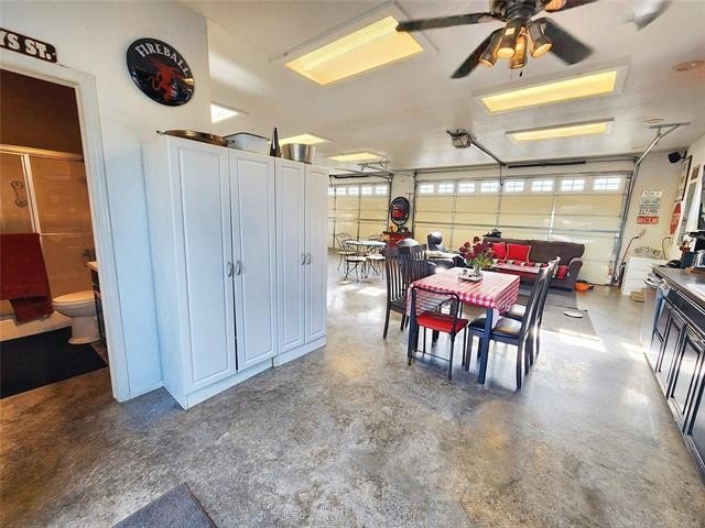 Cookson, Oklahoma, 74427, United States, 3 Bedrooms Bedrooms, ,2 BathroomsBathrooms,Residential,For Sale,2005296