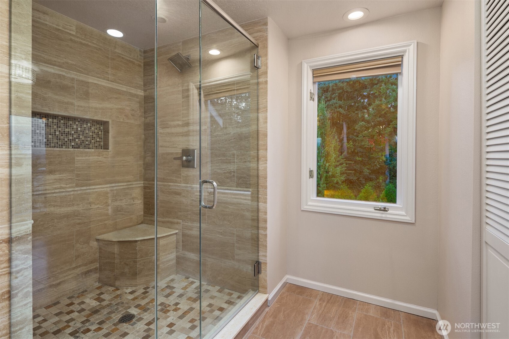 Auburn, Washington, 98001, United States, 4 Bedrooms Bedrooms, ,3 BathroomsBathrooms,Residential,For Sale,1917677
