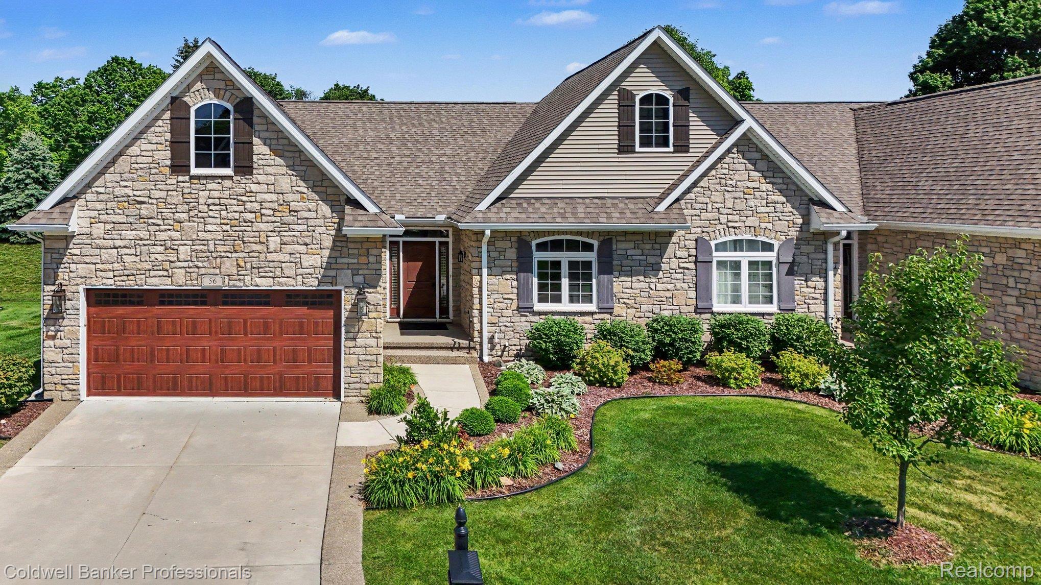 Fox Hollow Dr, Metamora, MI 48455
