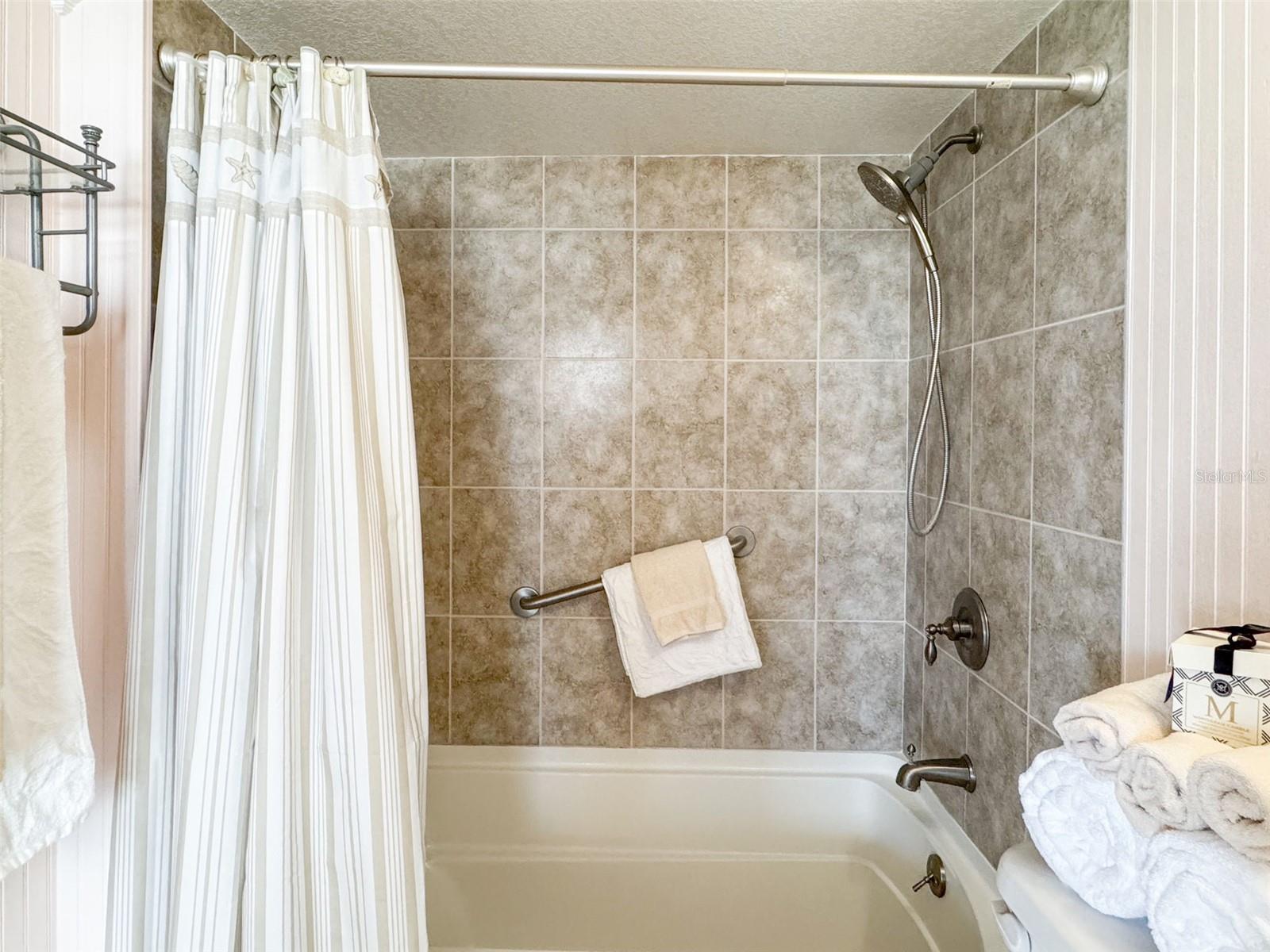 Redington Shores, Florida, 33708, United States, 2 Bedrooms Bedrooms, ,2 BathroomsBathrooms,Residential,For Sale,1979390