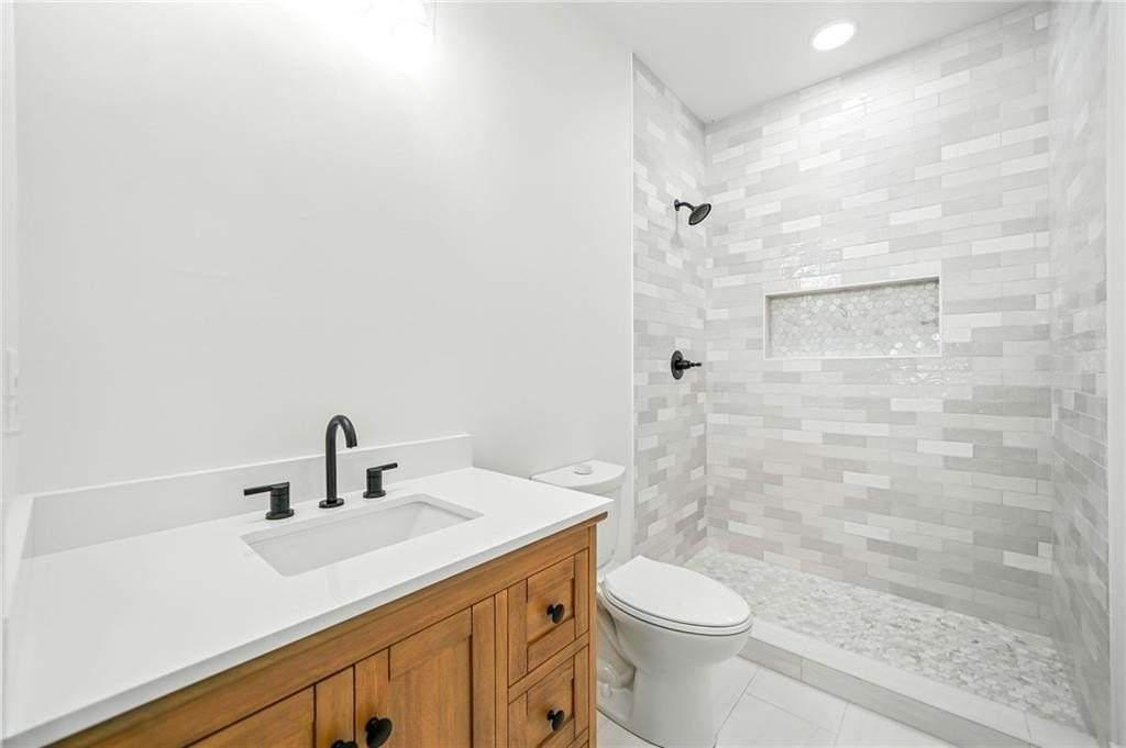 Talking Rock, Georgia, 30175, United States, 3 Bedrooms Bedrooms, ,3 BathroomsBathrooms,Residential,For Sale,1973806