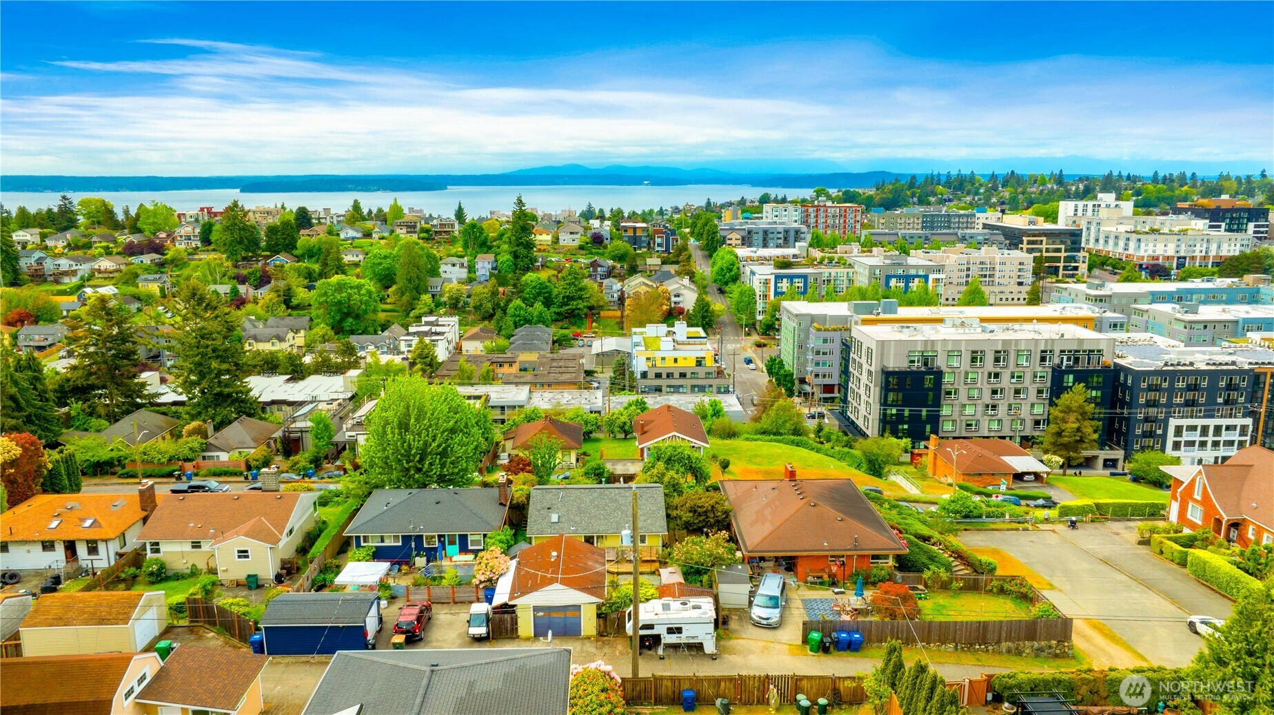 Seattle, Washington, 98126, United States, 4 Bedrooms Bedrooms, ,1 BathroomBathrooms,Residential,For Sale,1810627