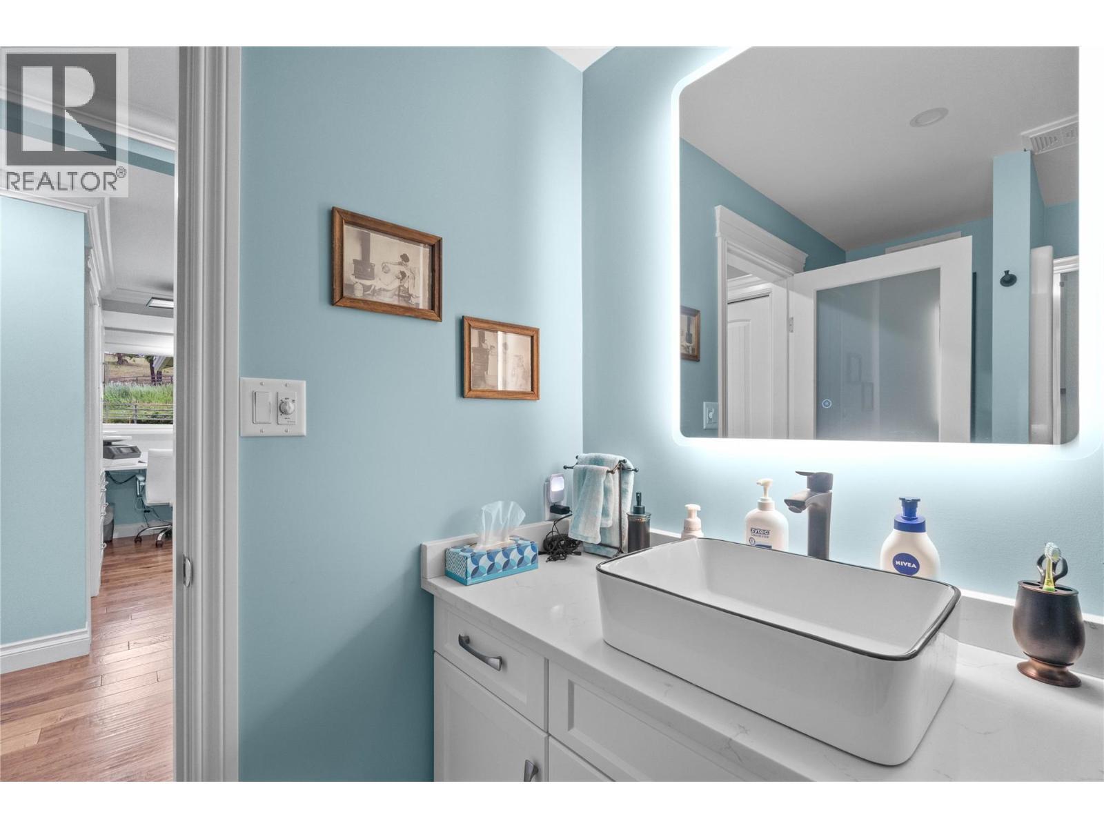ARMSTRONG, British Columbia, V4Y 0V5, CA, 3 Bedrooms Bedrooms, ,2 BathroomsBathrooms,Residential,For Sale,1947955