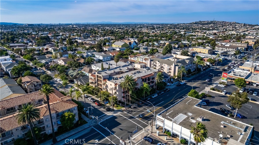 Long Beach, California, 90814, United States, 2 Bedrooms Bedrooms, ,1 BathroomBathrooms,Residential,For Sale,1989158