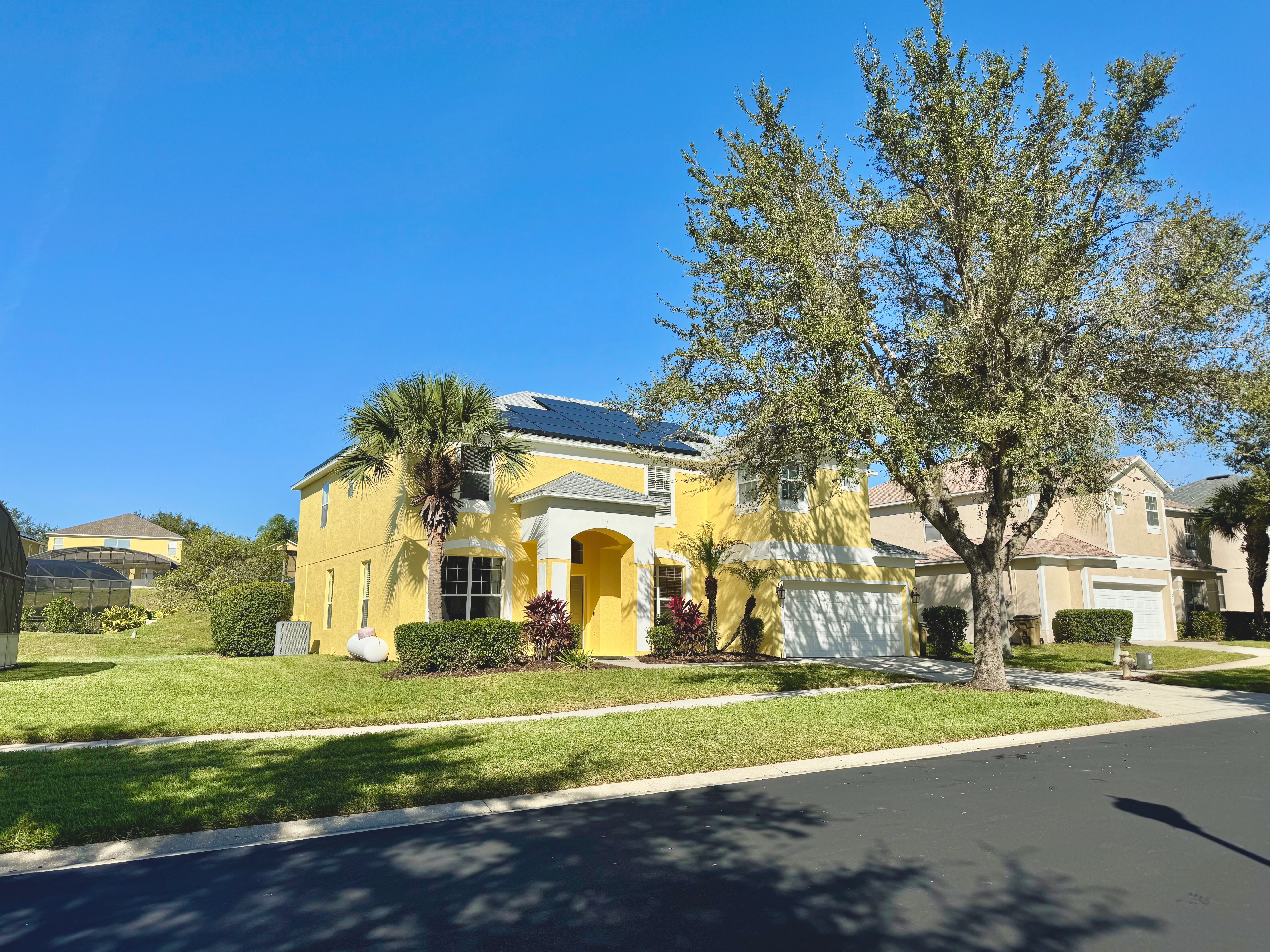 KISSIMMEE, Florida, 34747, United States, 7 Bedrooms Bedrooms, ,6 BathroomsBathrooms,Residential,For Sale,1878107