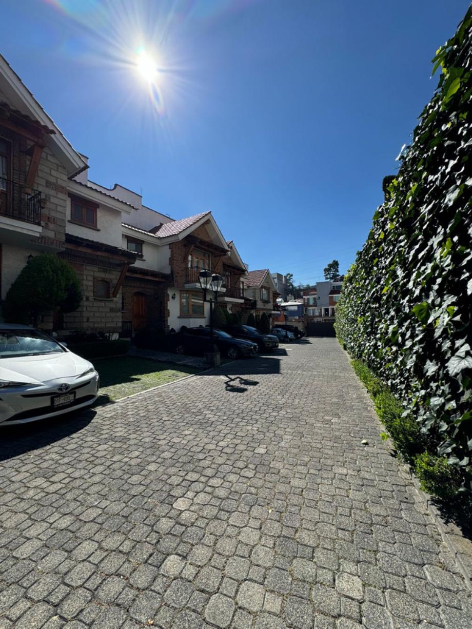 Tlalpan, Ciudad de México, 14650, Mexico, 4 Bedrooms Bedrooms, ,4 BathroomsBathrooms,Residential,For Sale,1684675