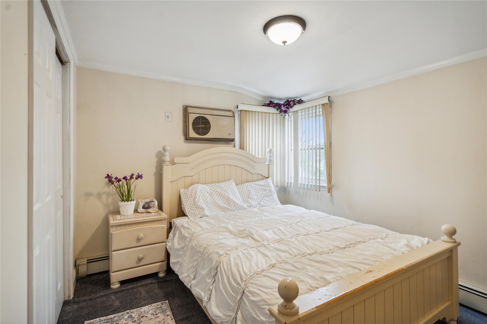 New Hyde Park, New York, 11040, United States, 3 Bedrooms Bedrooms, ,3 BathroomsBathrooms,Residential,For Sale,1804080