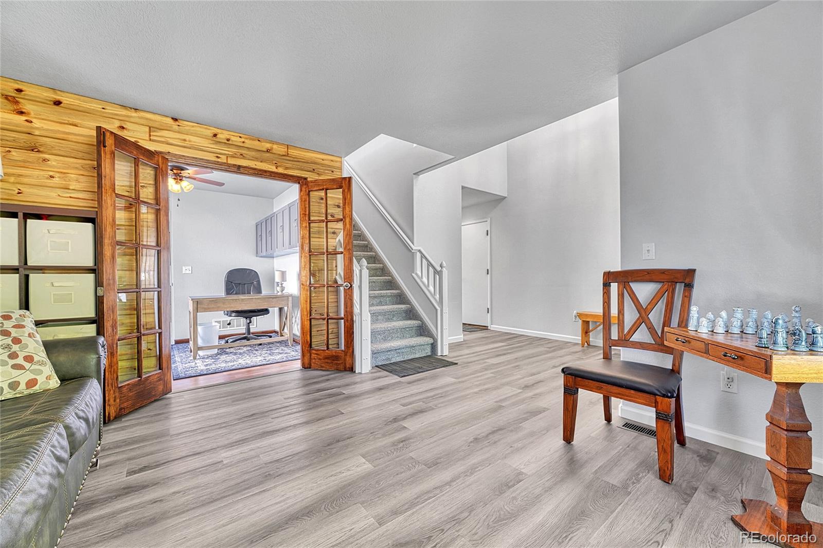 Littleton, Colorado, 80125, United States, 4 Bedrooms Bedrooms, ,3 BathroomsBathrooms,Residential,For Sale,1955641