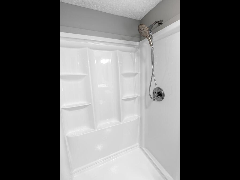 Maple Grove, Minnesota, 55369, United States, 5 Bedrooms Bedrooms, ,1 BathroomBathrooms,Residential,For Sale,1941602