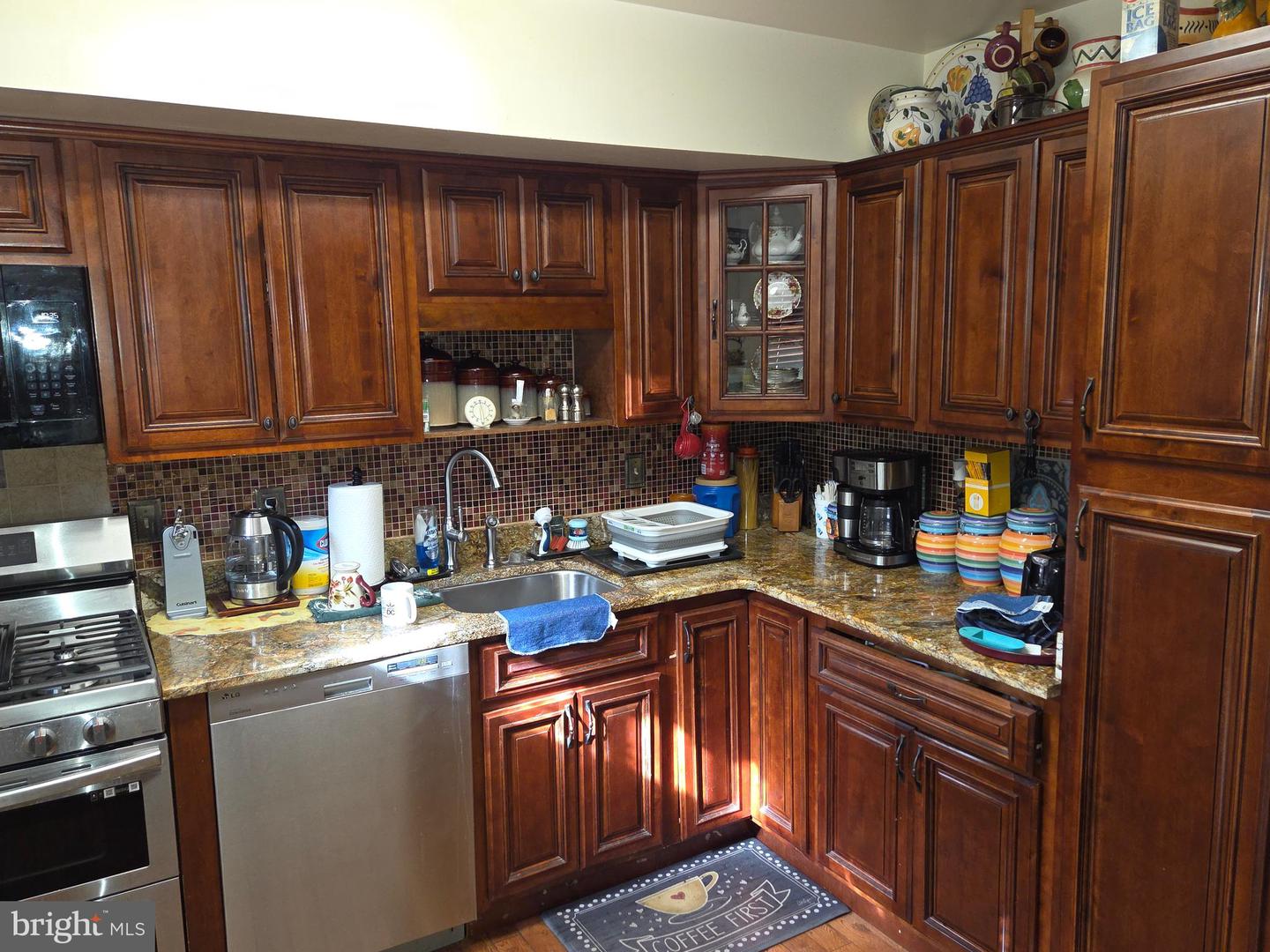 Washington, District of Columbia, 20001, United States, 3 Bedrooms Bedrooms, ,3 BathroomsBathrooms,Residential,For Sale,1991796