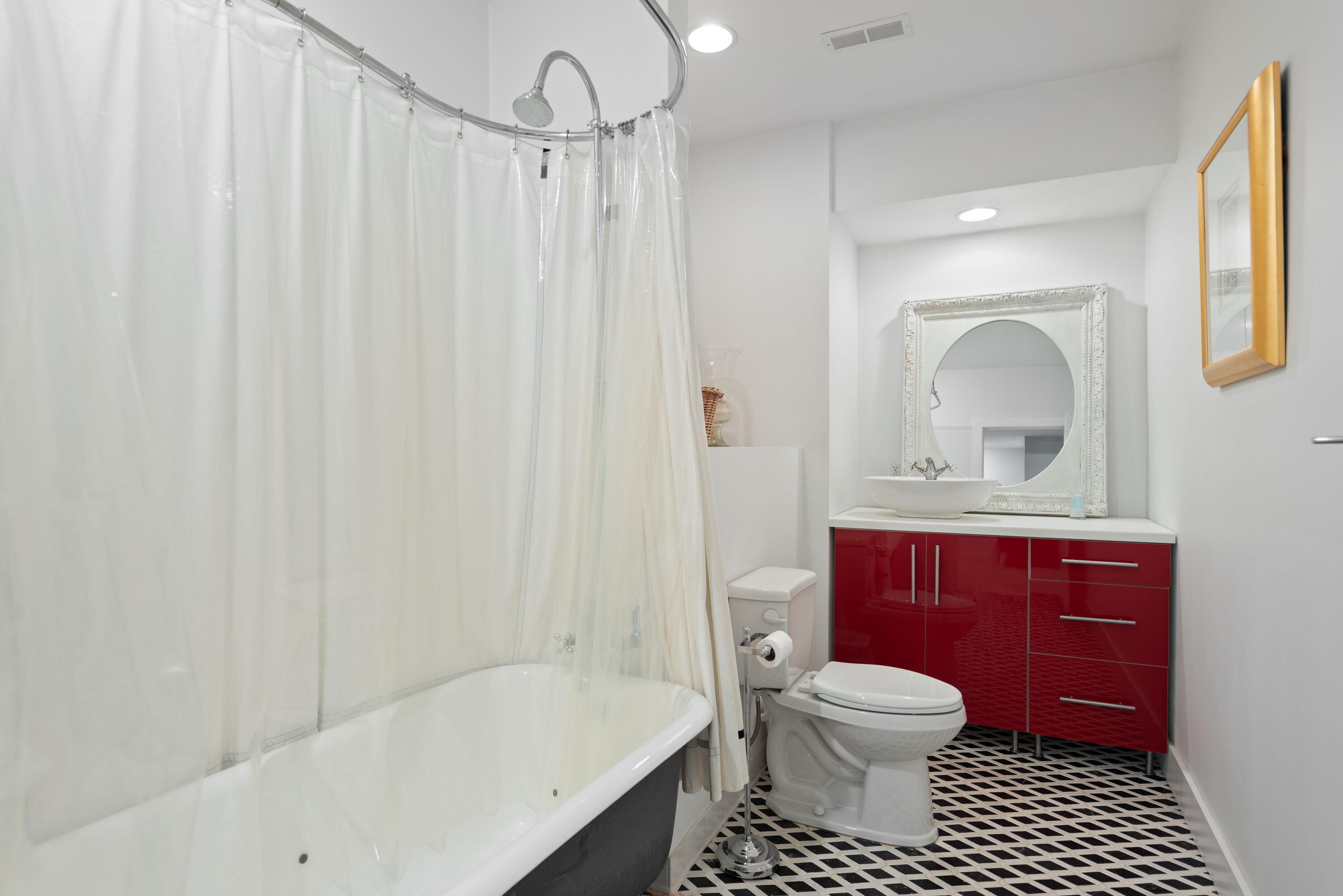 New Buffalo, Michigan, 49117, United States, 6 Bedrooms Bedrooms, ,5 BathroomsBathrooms,Residential,For Sale,1989502