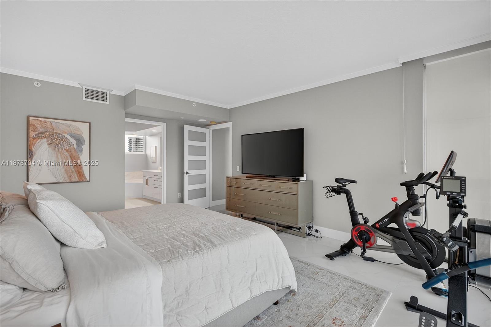 Aventura, Florida, 33180, United States, 2 Bedrooms Bedrooms, ,3 BathroomsBathrooms,Residential,For Sale,1947982