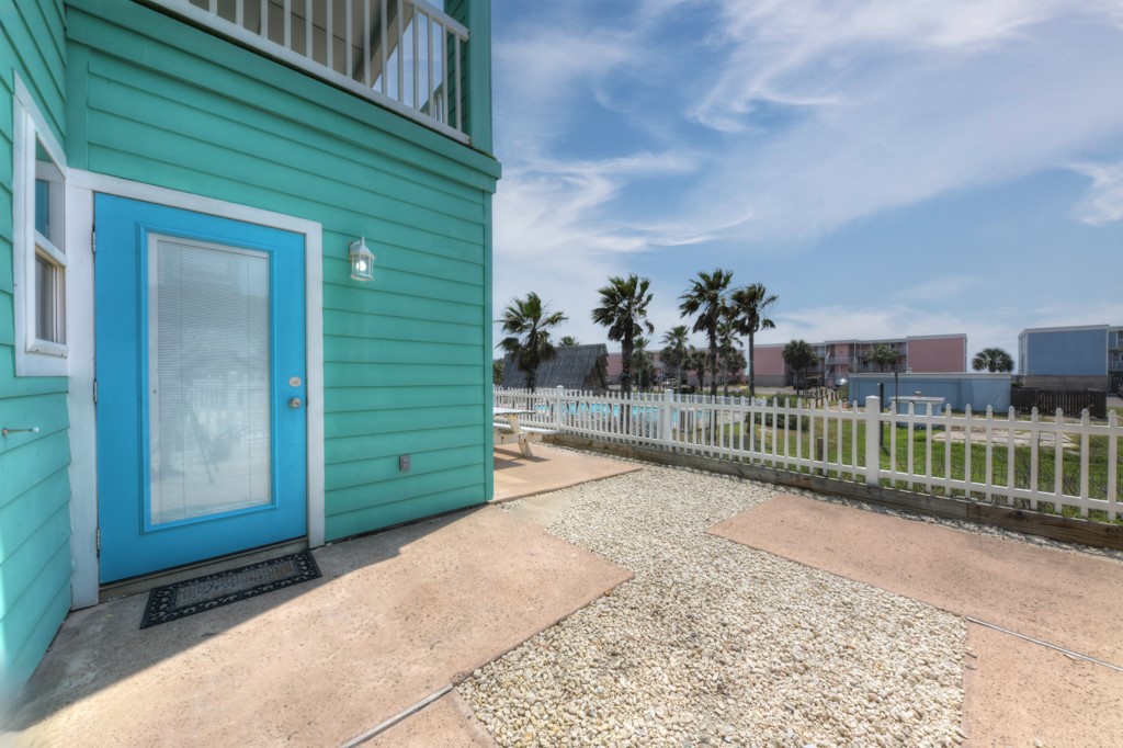 Port Aransas, Texas, 78373, United States, 4 Bedrooms Bedrooms, ,4 BathroomsBathrooms,Residential,For Sale,1837341