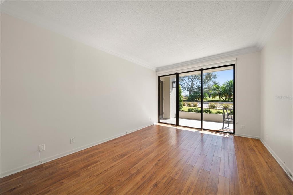 Belleair, Florida, 33756, United States, 2 Bedrooms Bedrooms, ,2 BathroomsBathrooms,Residential,For Sale,1993557