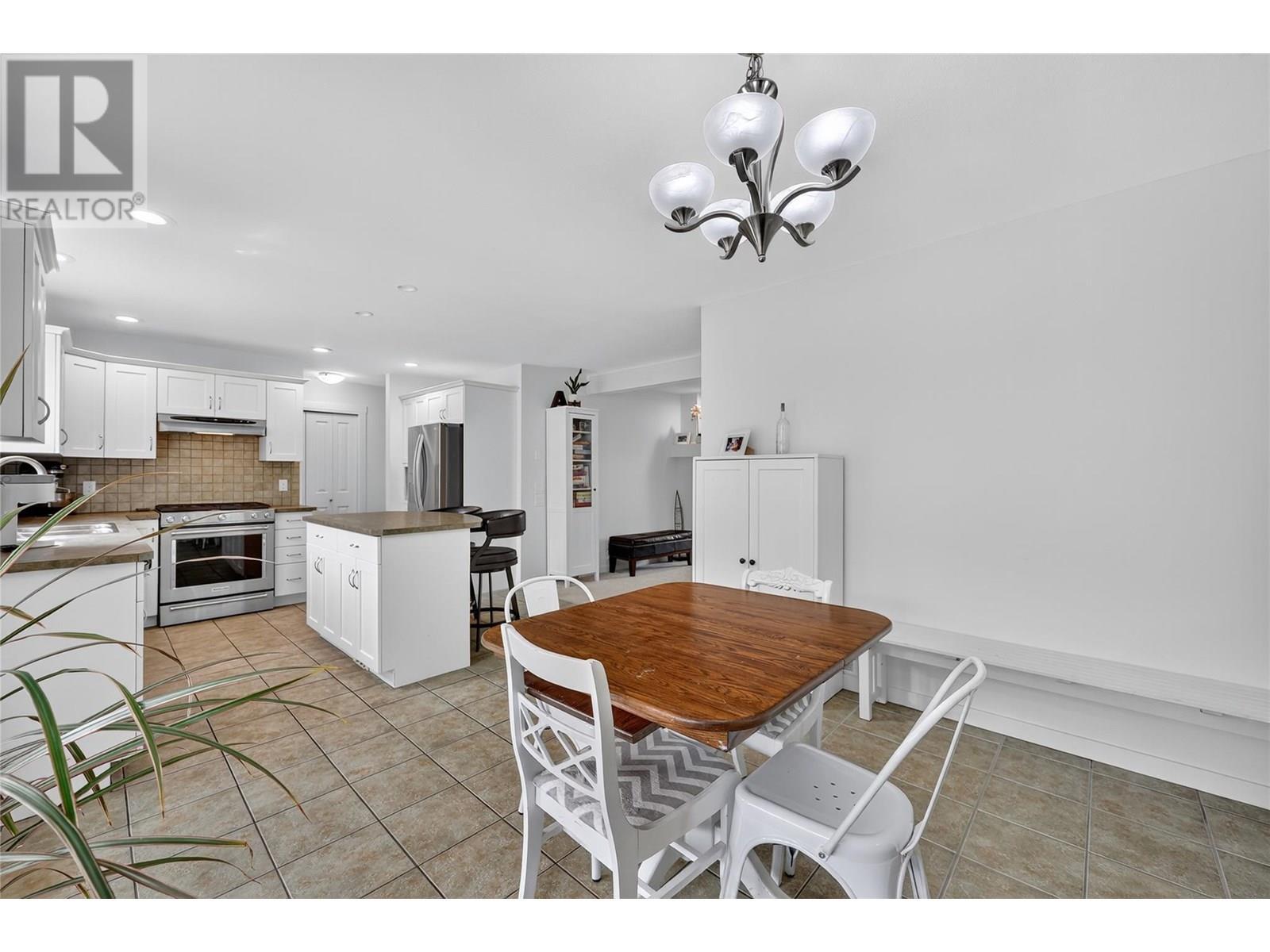 KELOWNA, British Columbia, V1W 4X9, CA, 4 Bedrooms Bedrooms, ,3 BathroomsBathrooms,Residential,For Sale,1898520