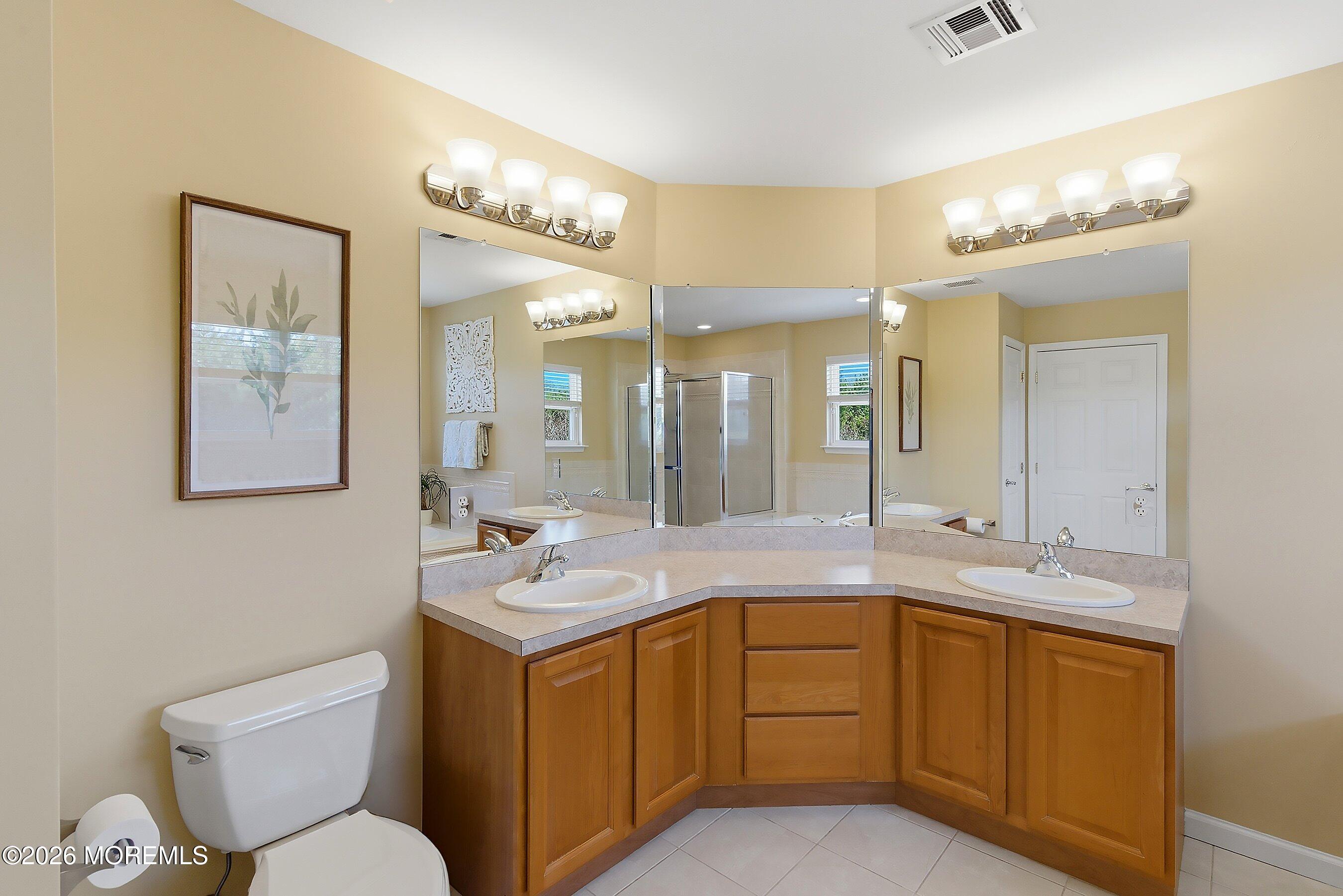 Manchester, New Jersey, 08759, United States, 5 Bedrooms Bedrooms, ,3 BathroomsBathrooms,Residential,For Sale,2040445