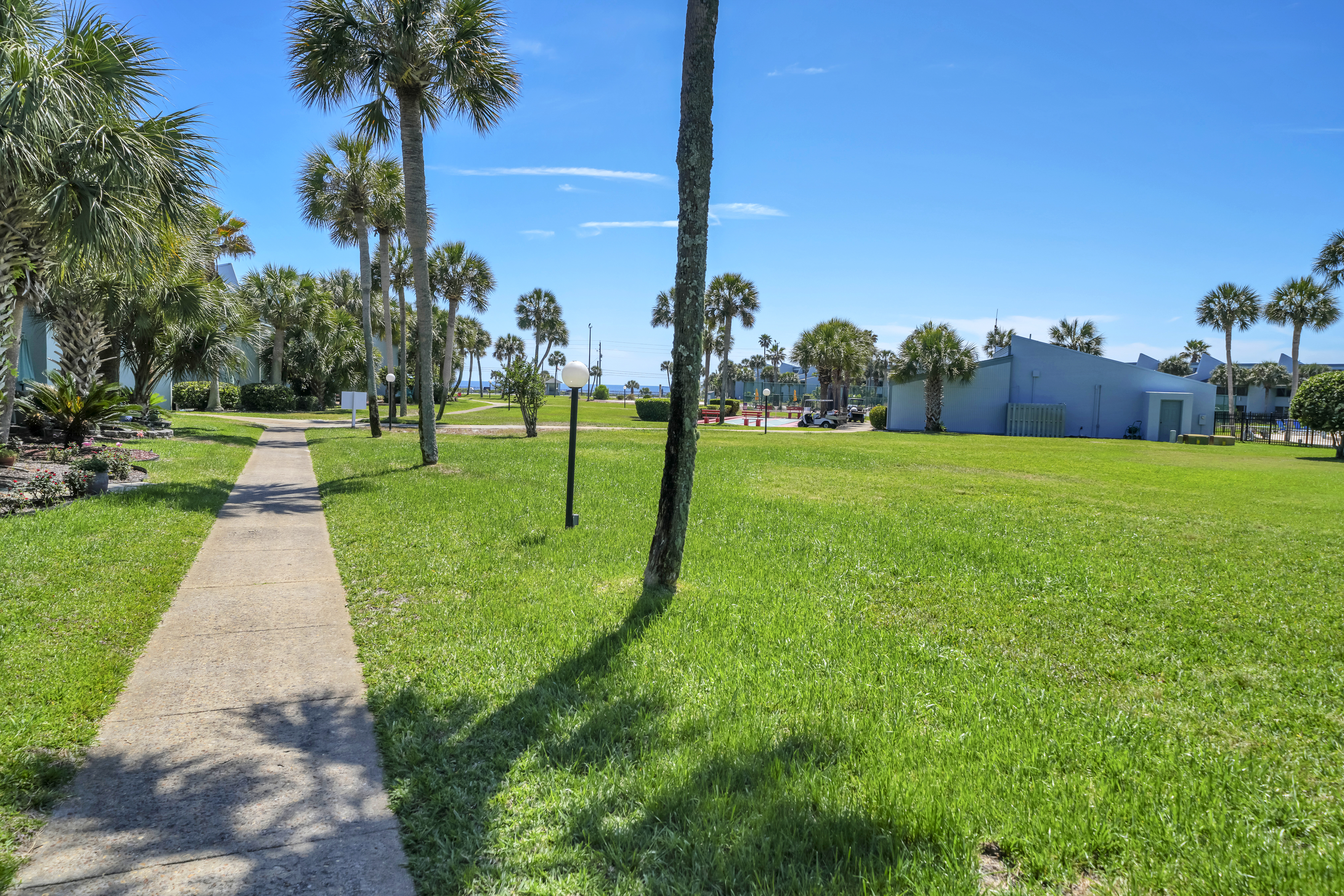  Panama City Beach Townhouse with Private Beach Access & Rental-Ready Appeal - 物件實景