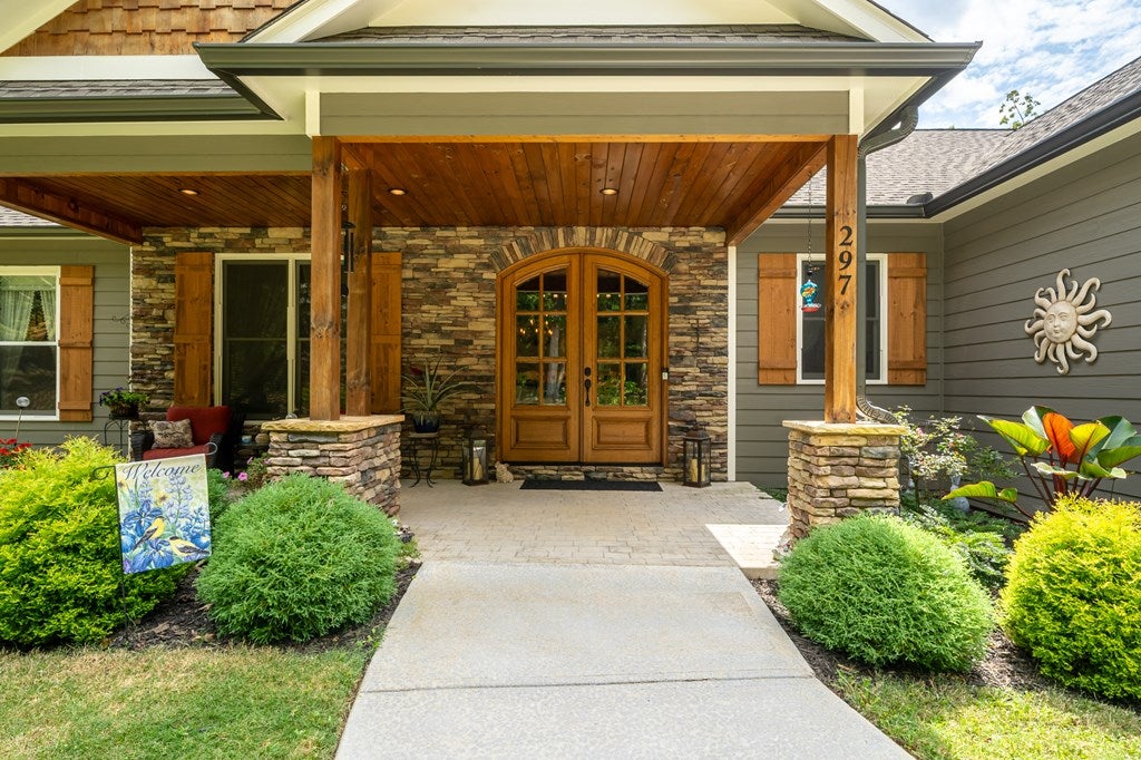 Talking Rock, Georgia, 30175, United States, 3 Bedrooms Bedrooms, ,2 BathroomsBathrooms,Residential,For Sale,1972069